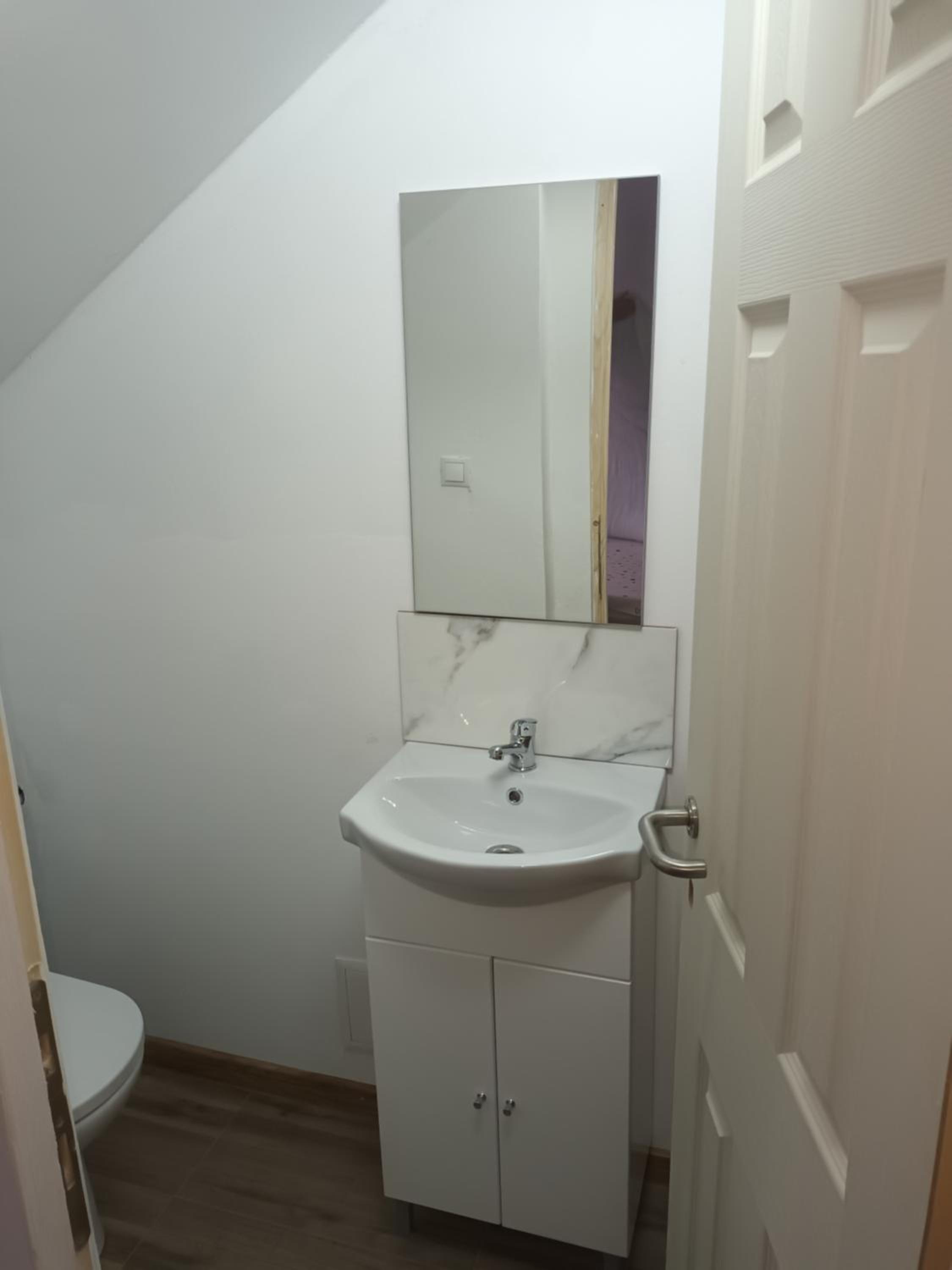 Budget Double Room - Photo 4