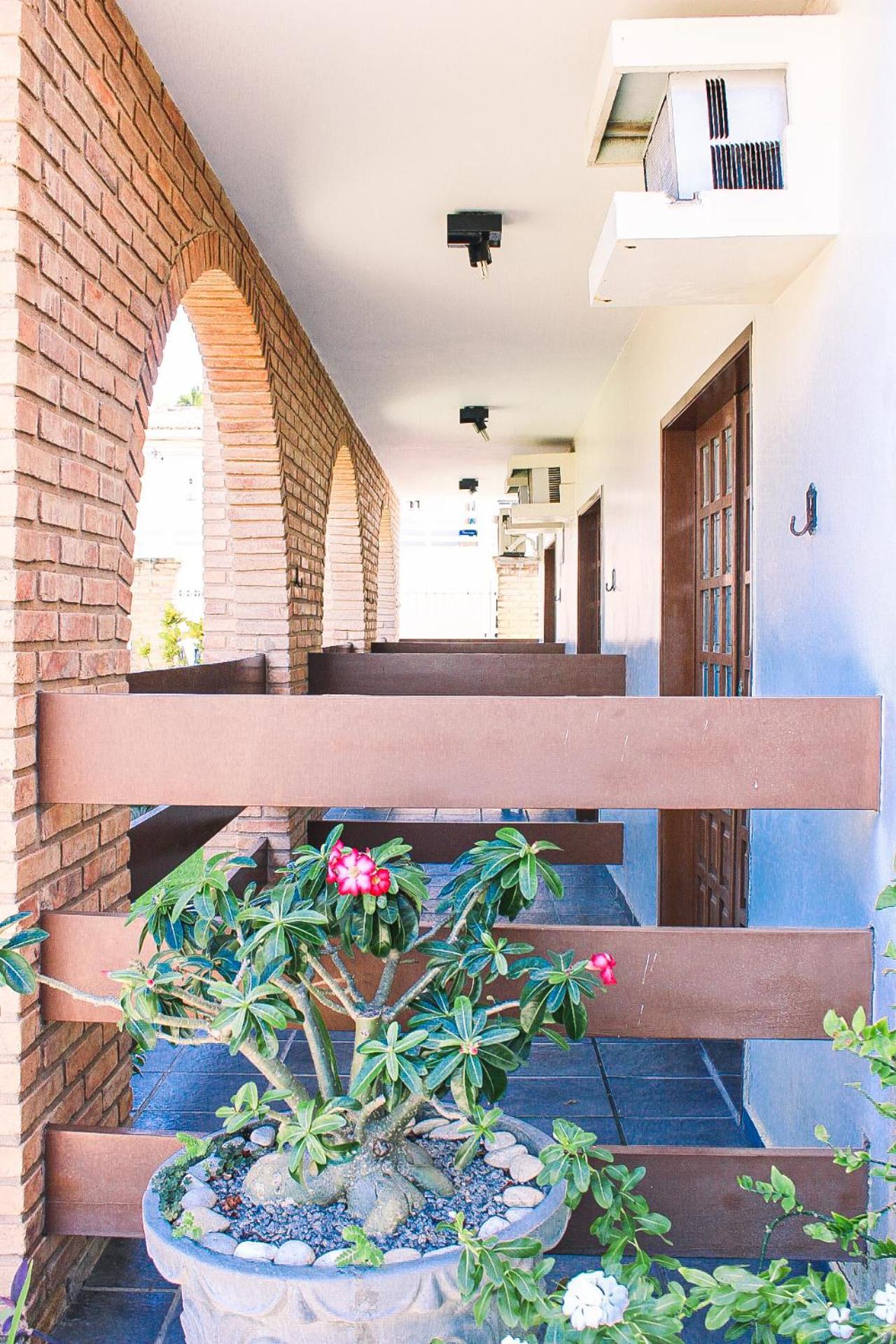 Suite with Balcony - Photo 3
