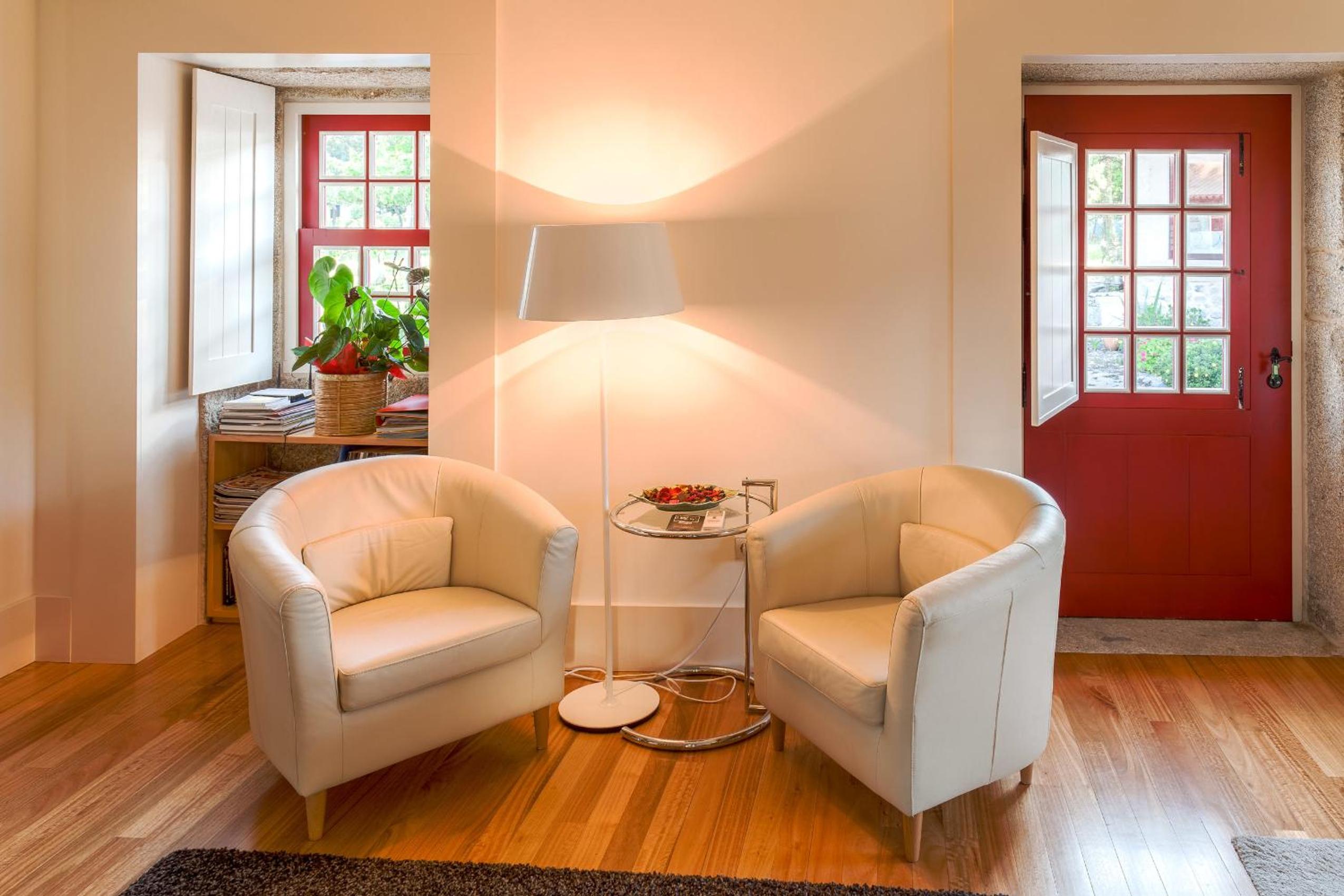 Three-Bedroom House photo 2