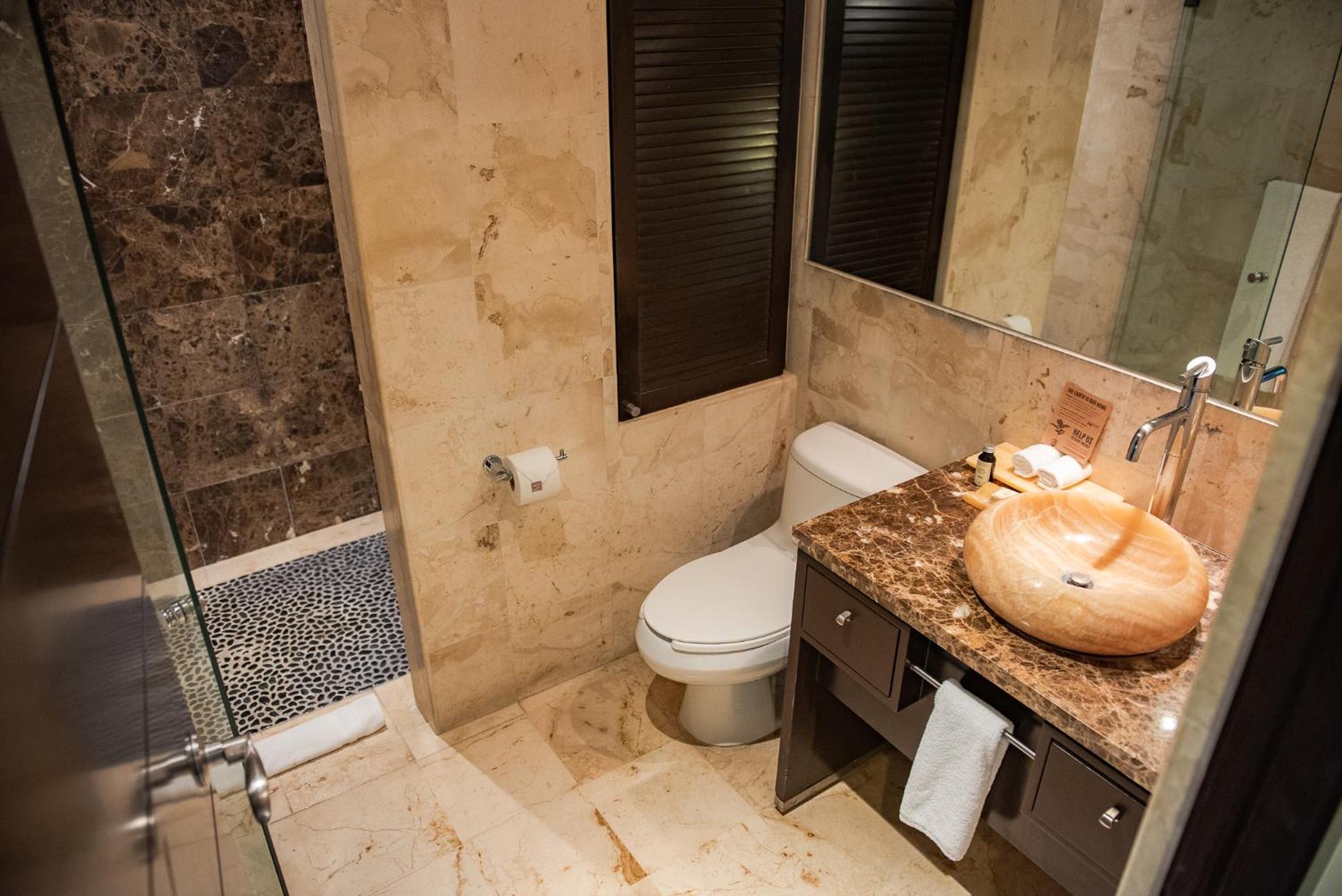 Two-Bedroom Suite with Partial Sea View - Penthouse photo 2