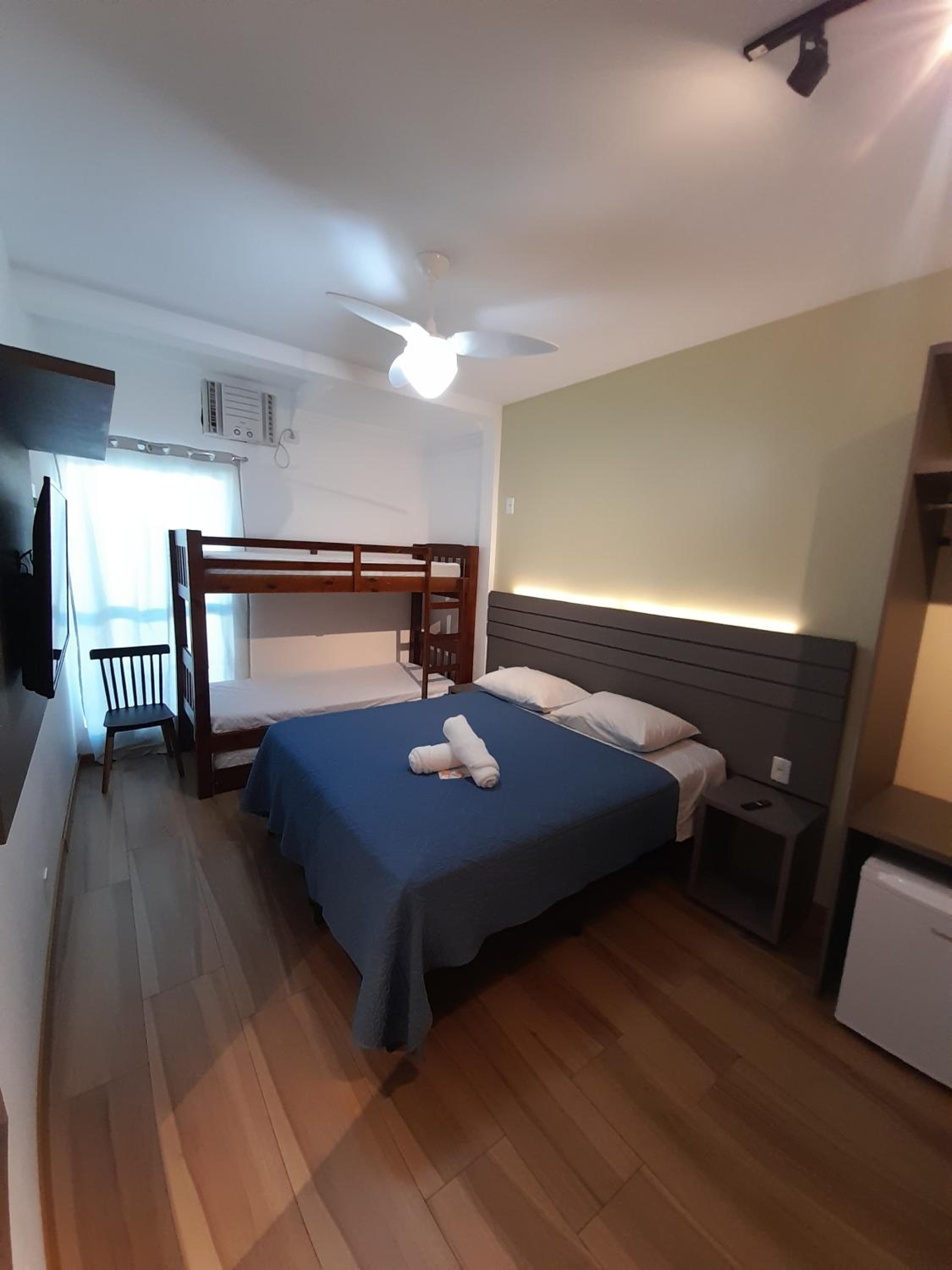 Queen Room - Disability Access - Photo 2