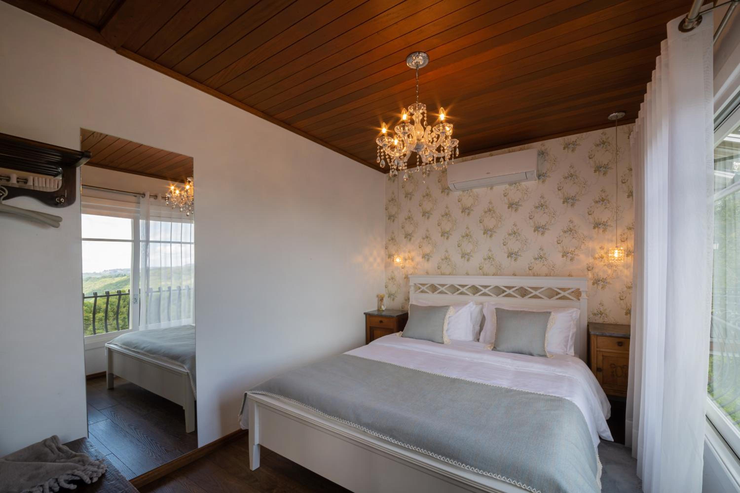 Chalet with Spa Bath and Fireplace photo 1