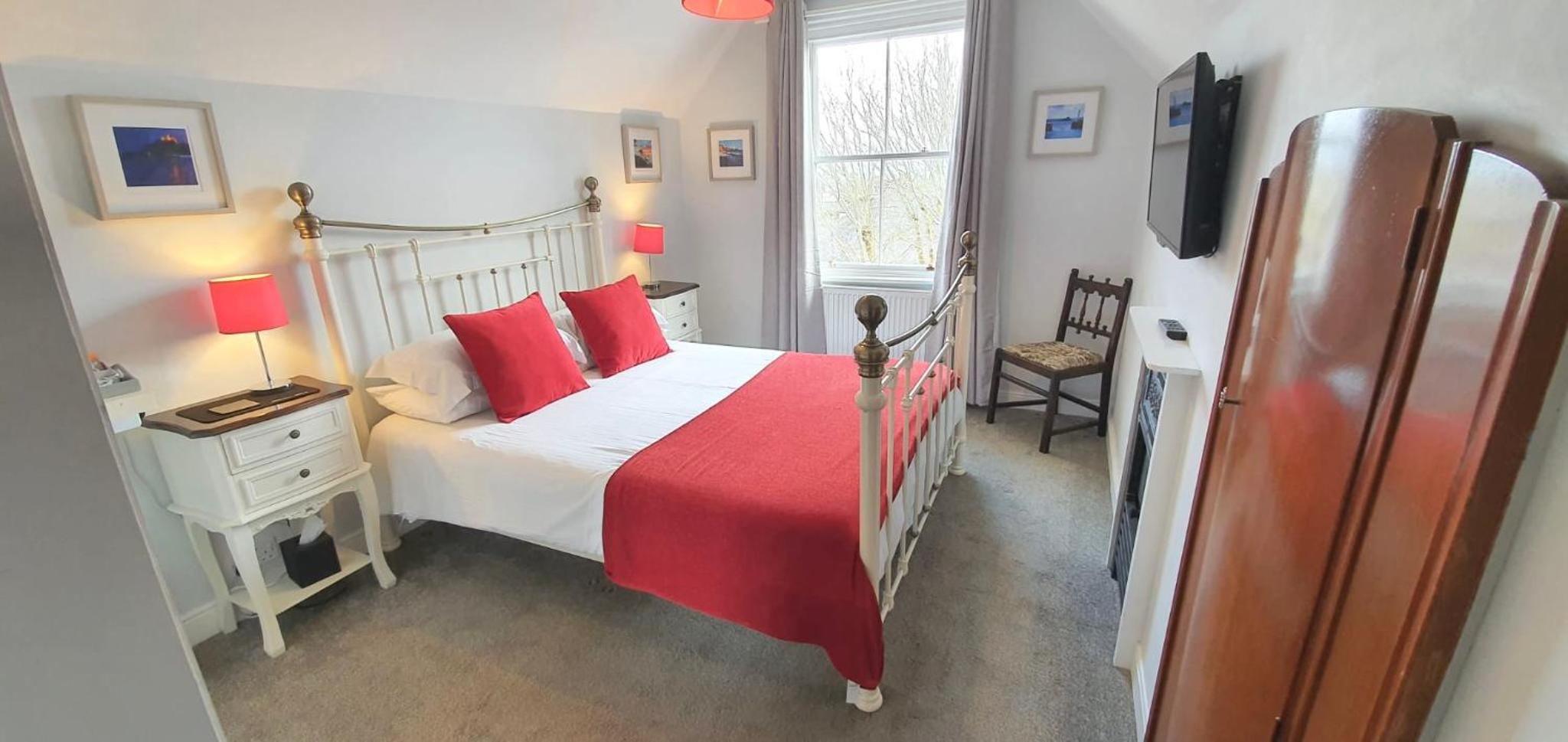 Small Double Room photo 2