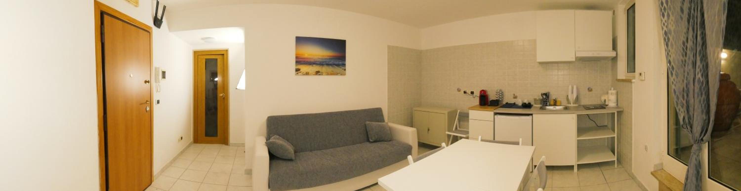 Deluxe Room (2 Adults + 1 Child)