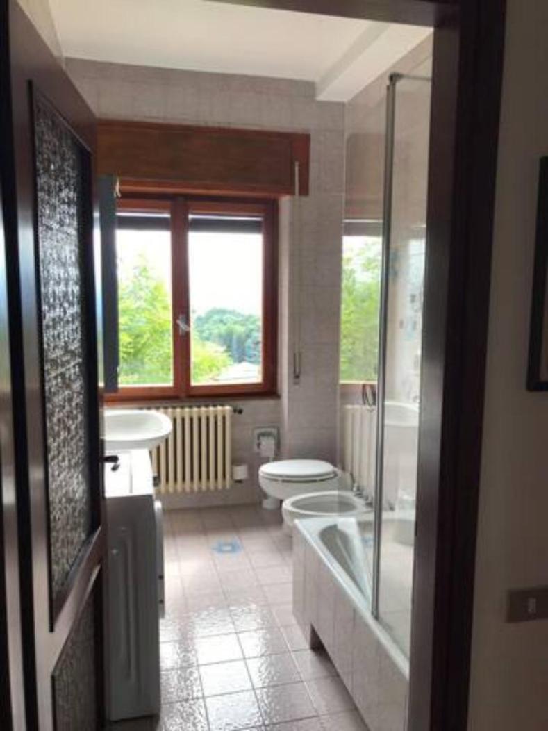 Apartment with Balcony photo 3