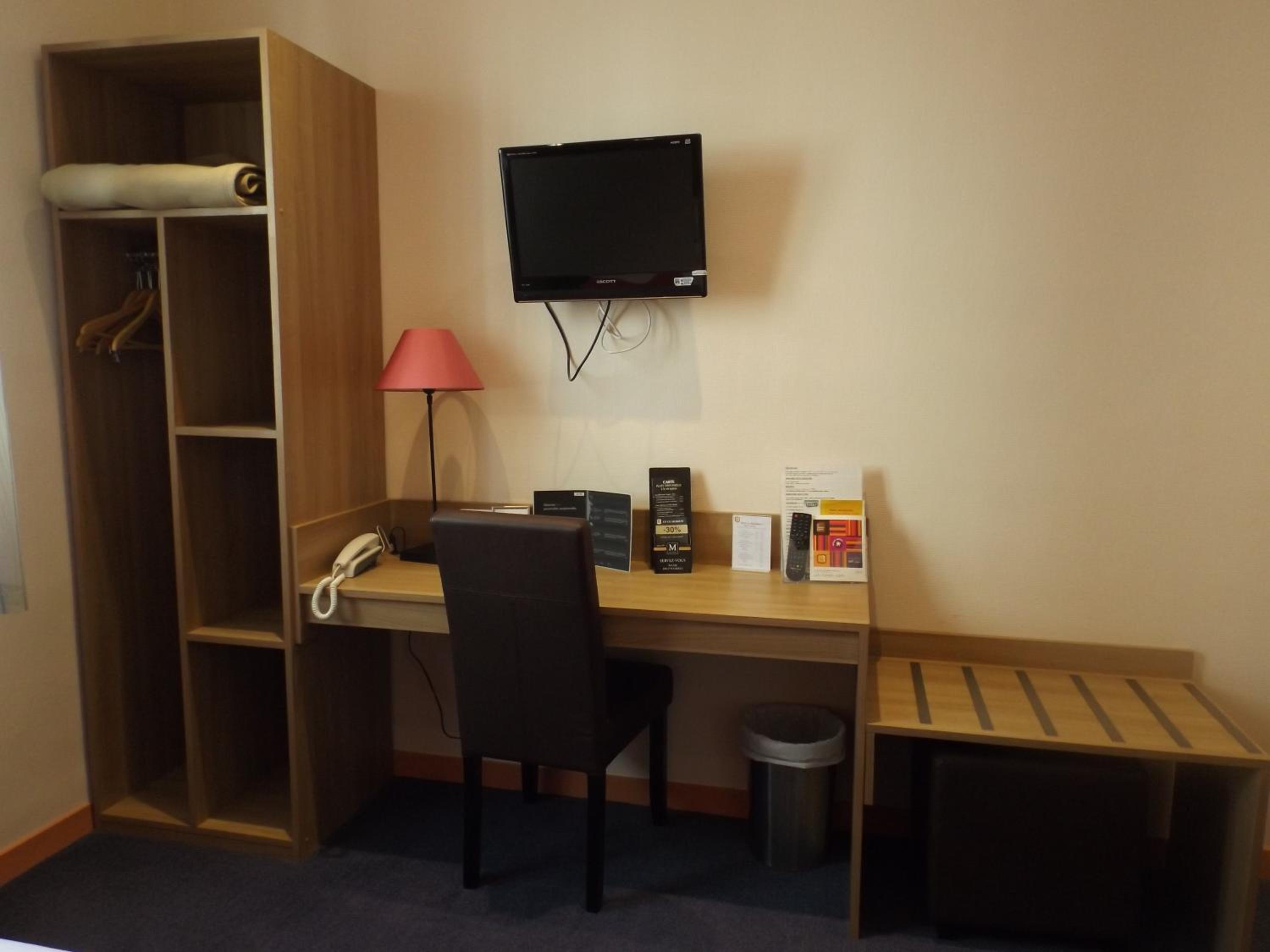 Double Room - Photo 7