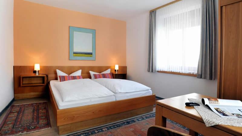 Standard Double Room photo 3