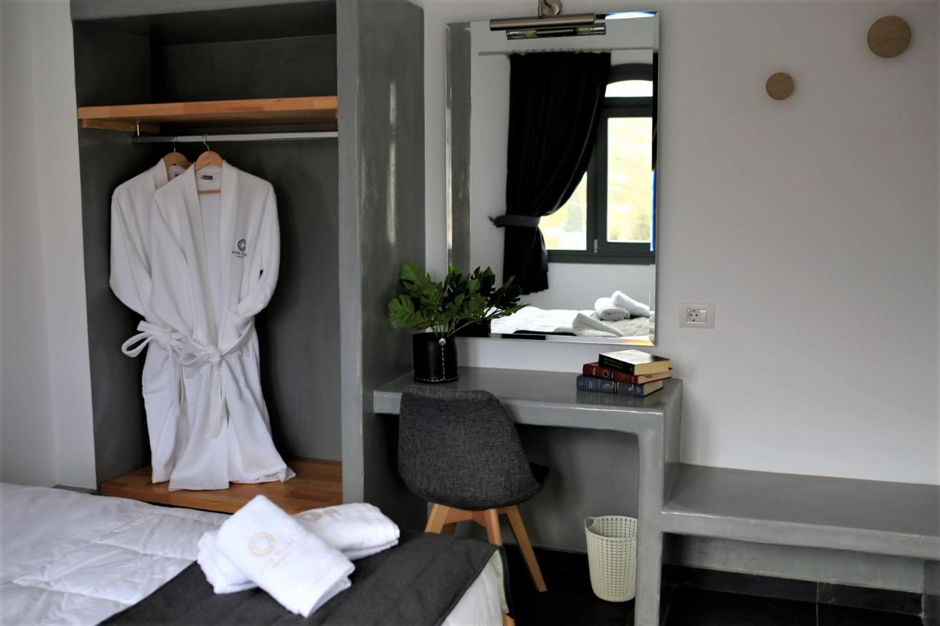 Two-Bedroom Villa - Photo 2