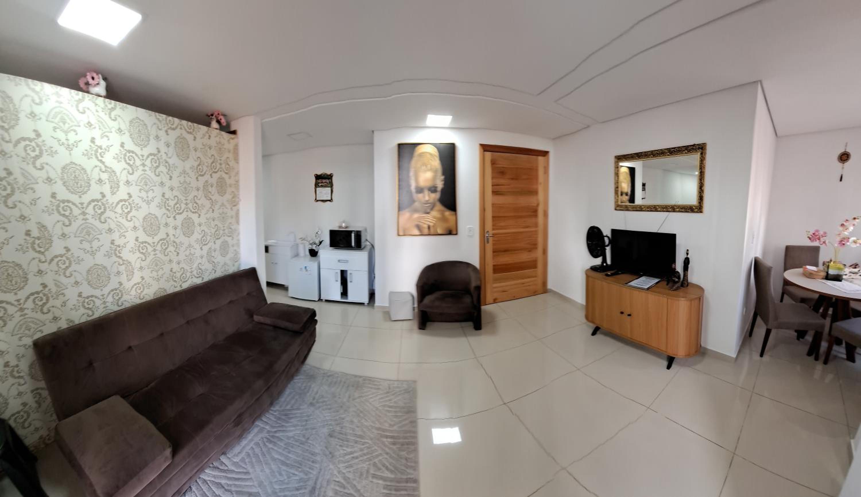 Deluxe Apartment photo 2