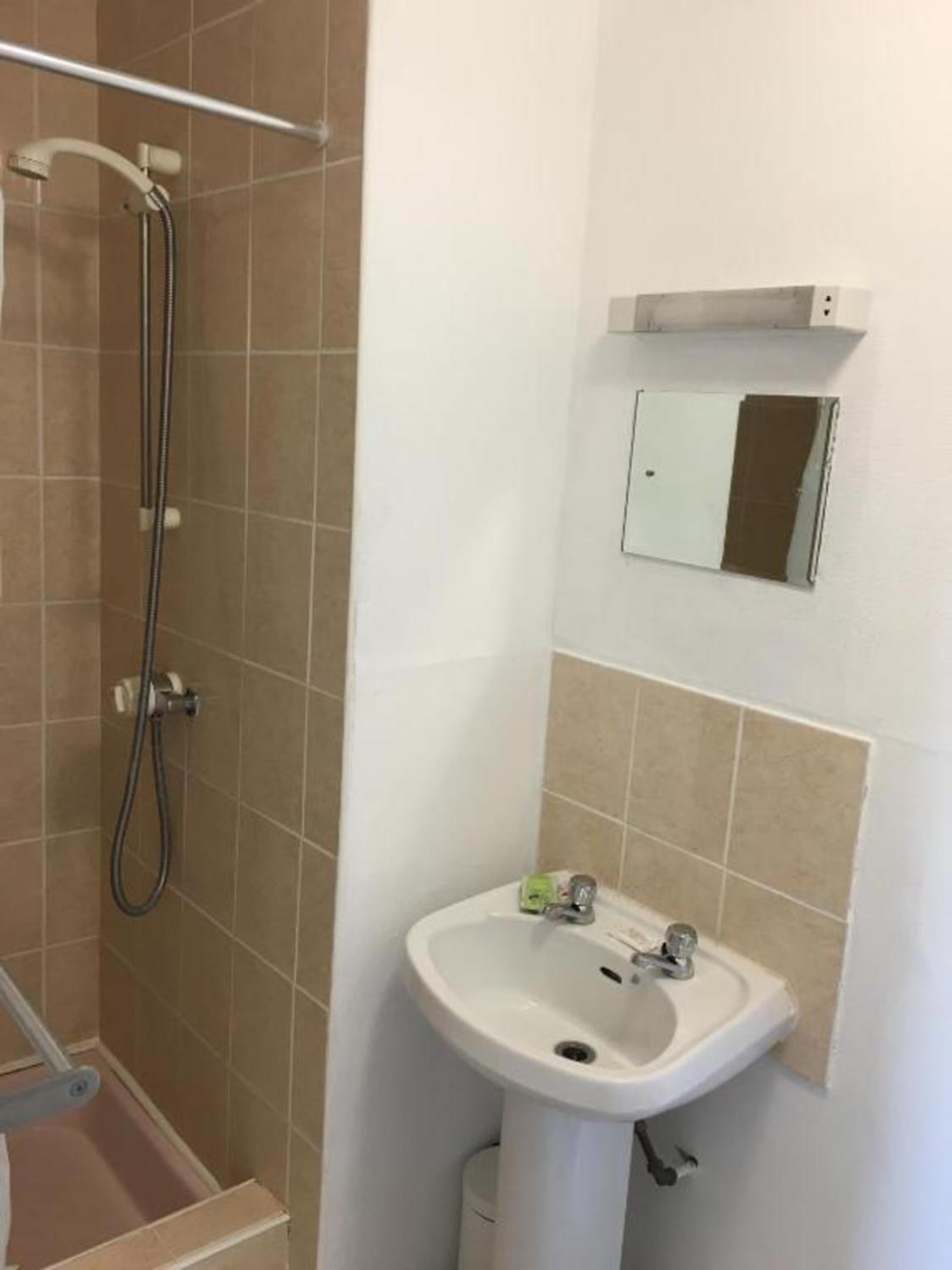 Standard Double Room photo 3