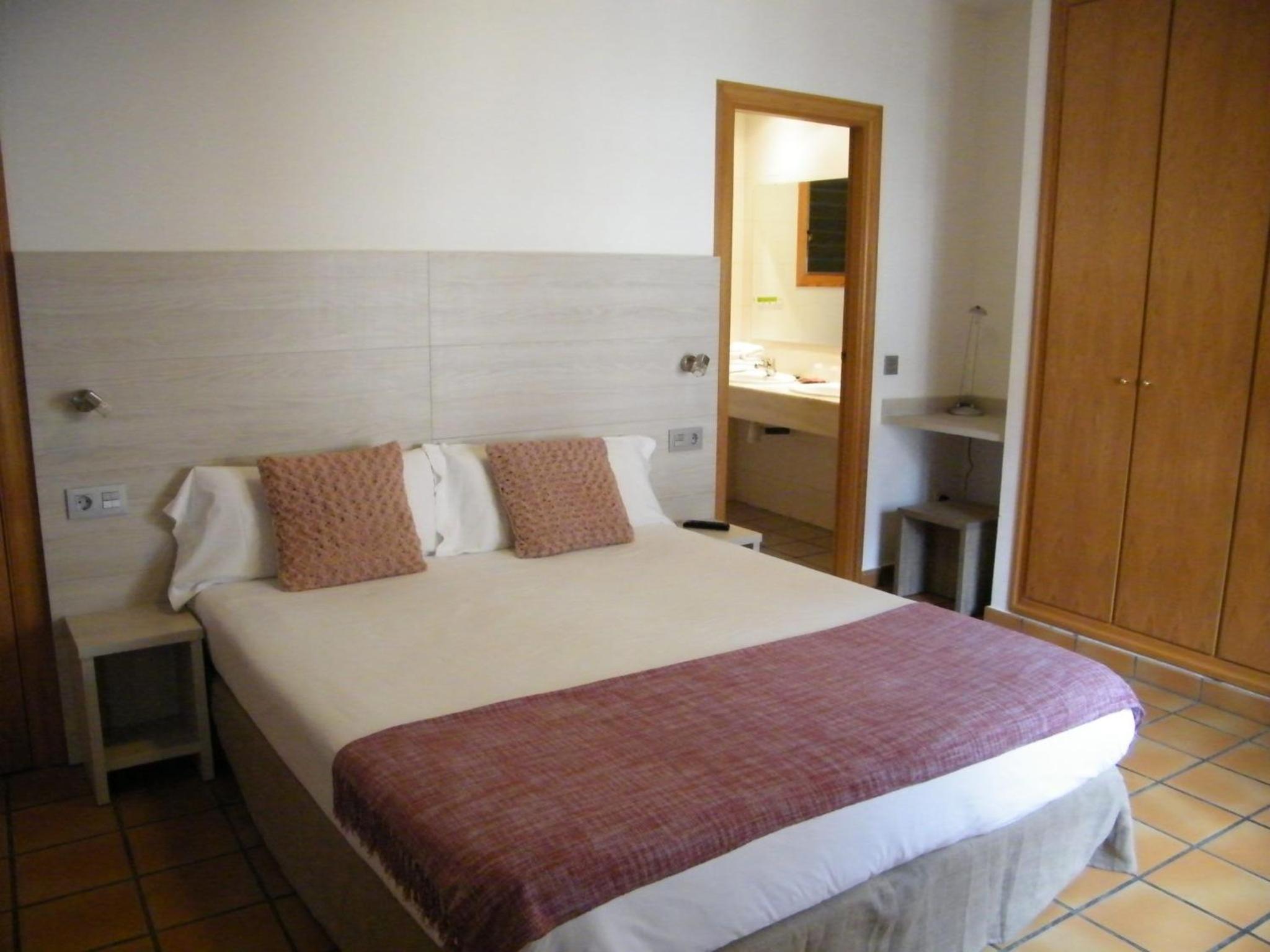 Double Room with Private Bathroom photo 3