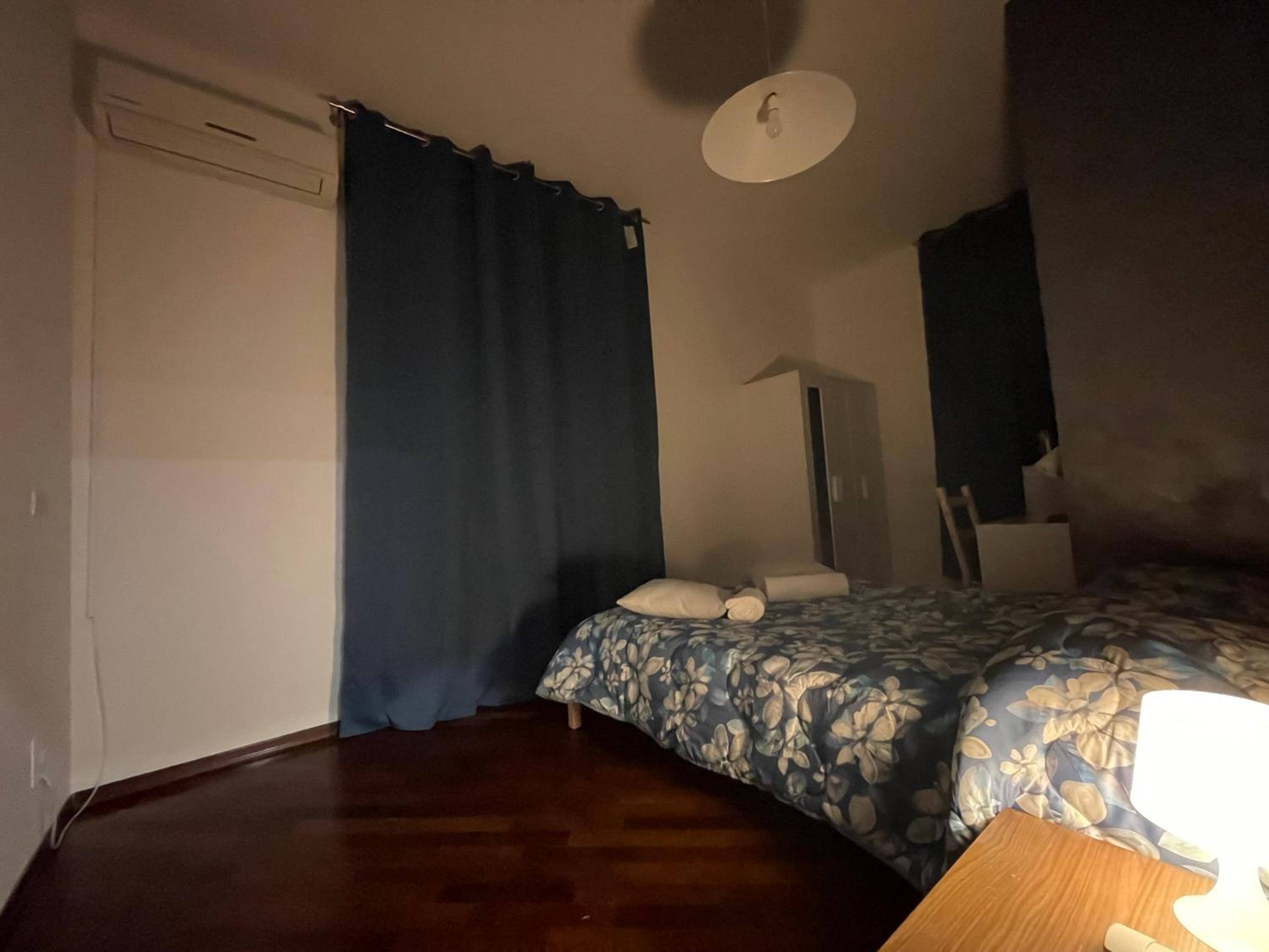 Standard Double Room with Shared Bathroom photo 3