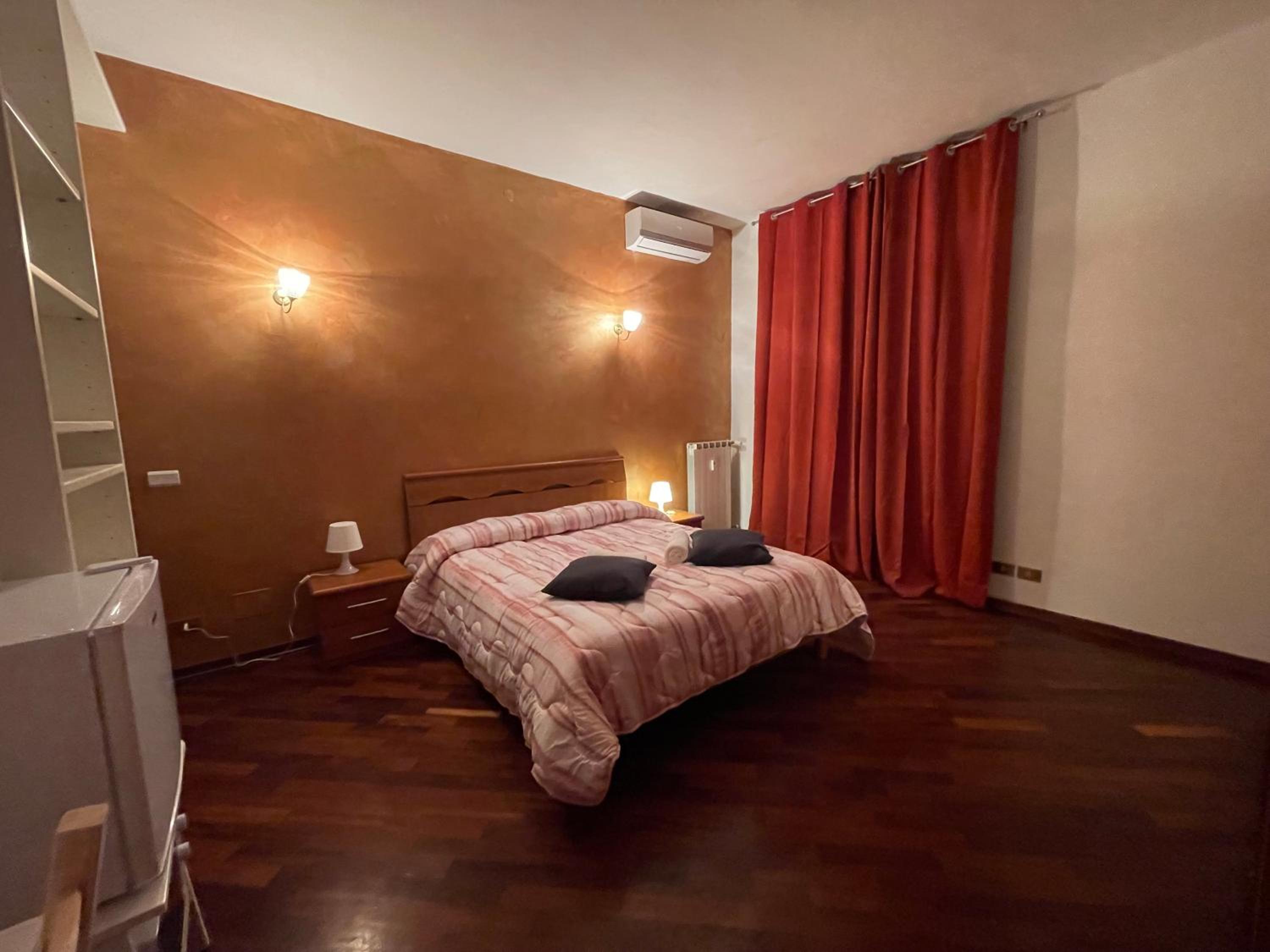 Double Room with Shared Bathroom photo 1
