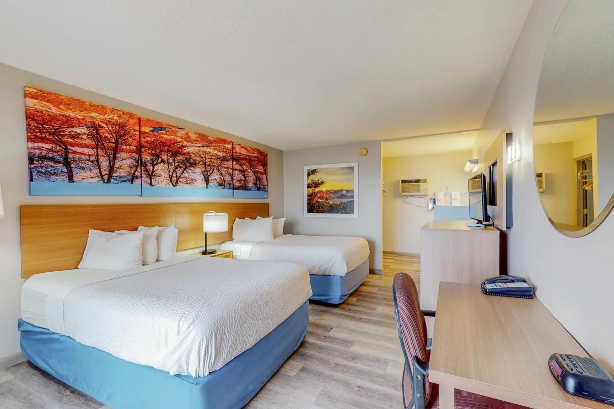 Double Room - Disability Access/Non-Smoking - Photo 3