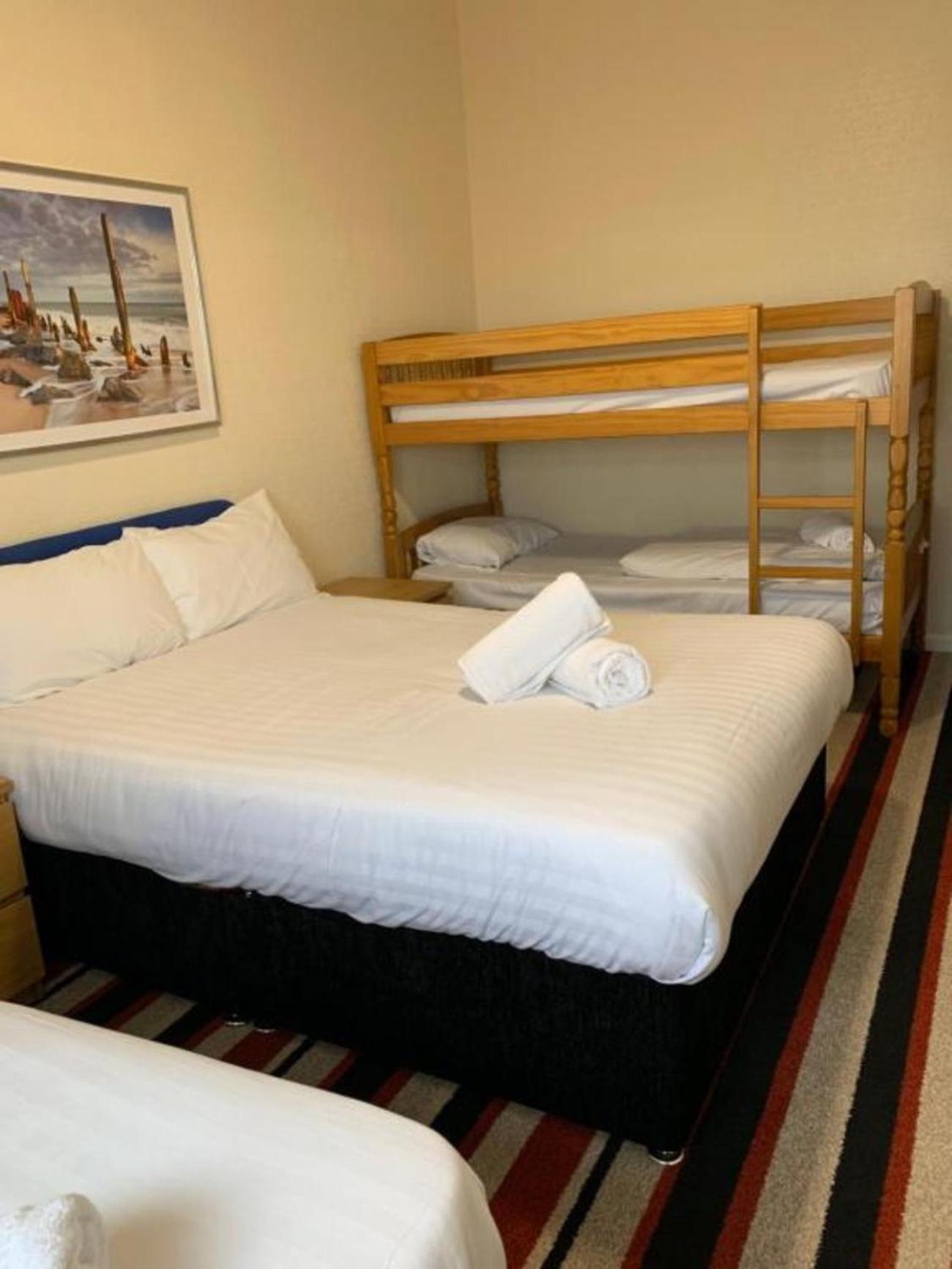 Standard family of 5 room photo 2