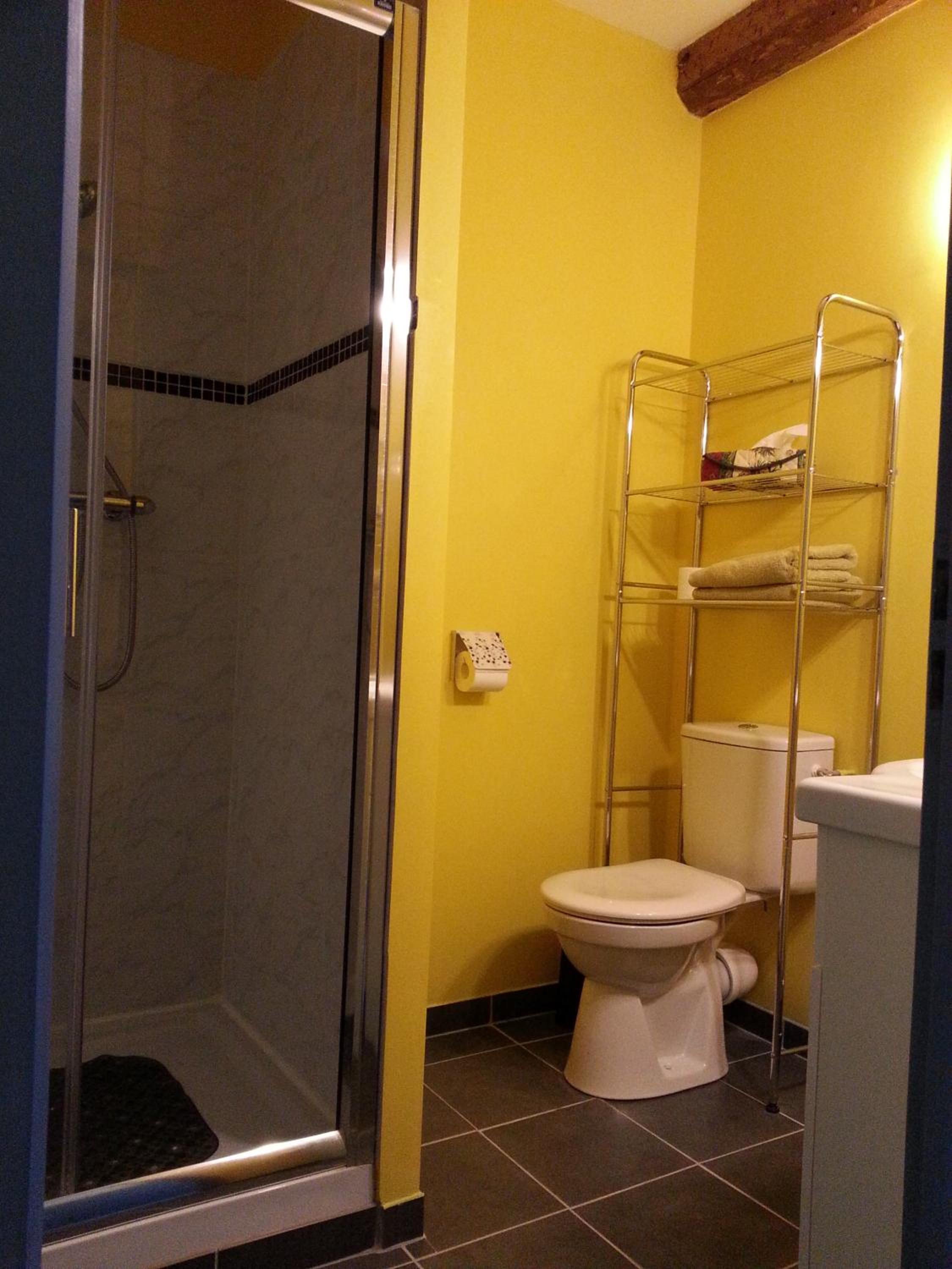 Classic Double Room with Shower photo 2