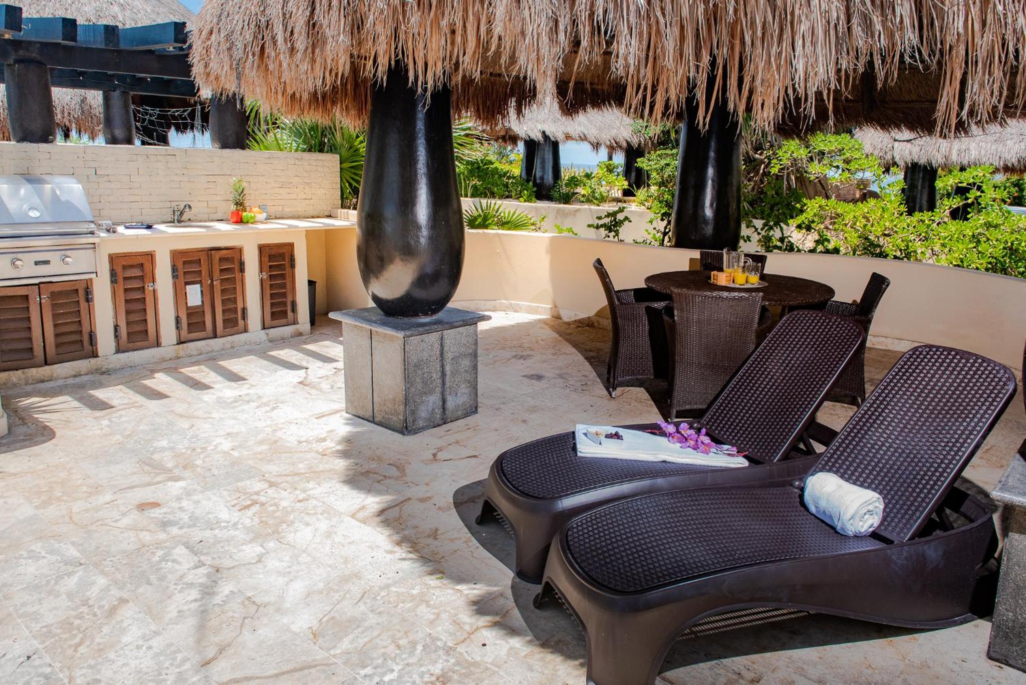 Three-Bedroom Suite with Partial Sea View -Penthouse photo 3