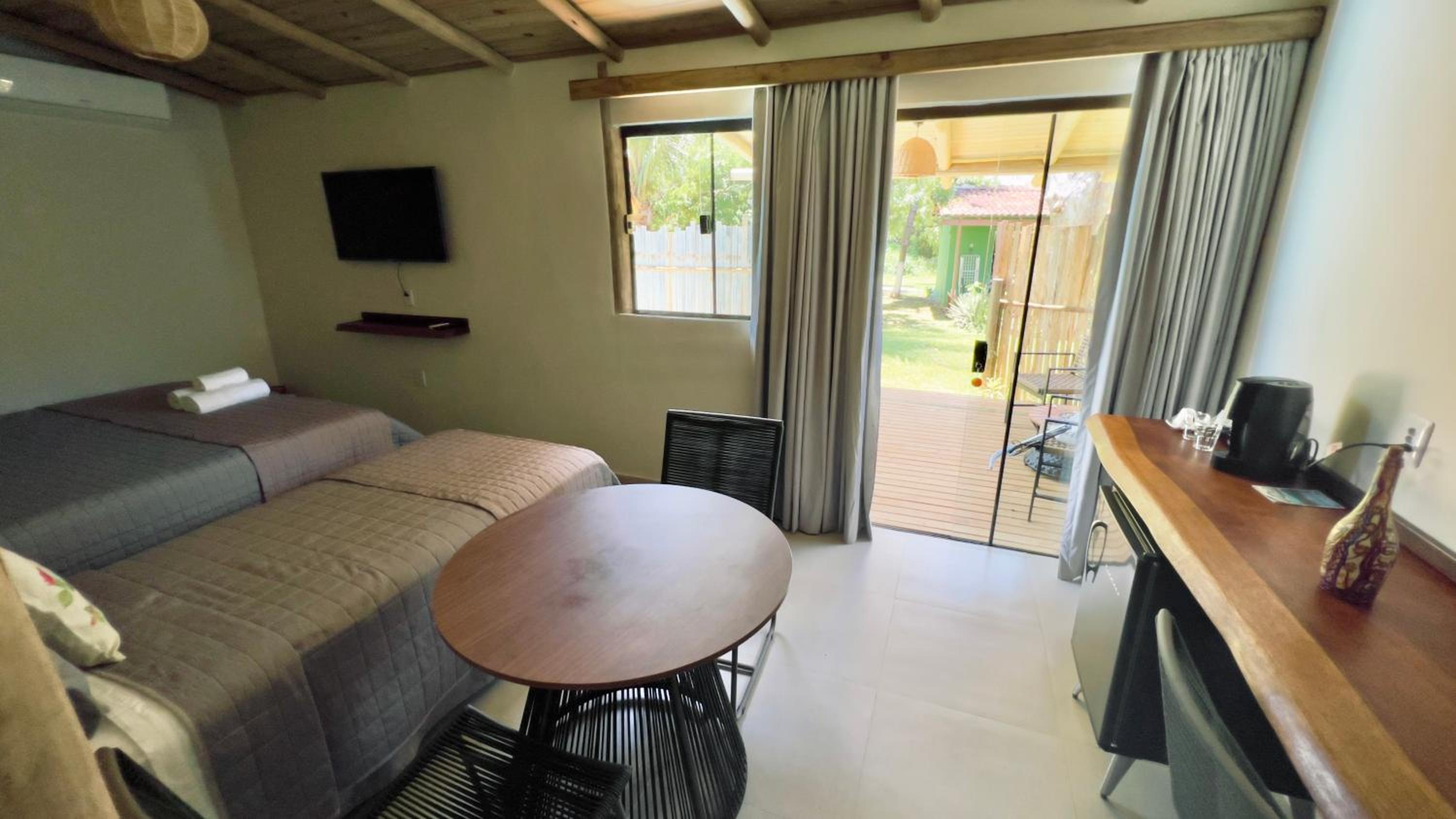 Deluxe Bungalow photo 3