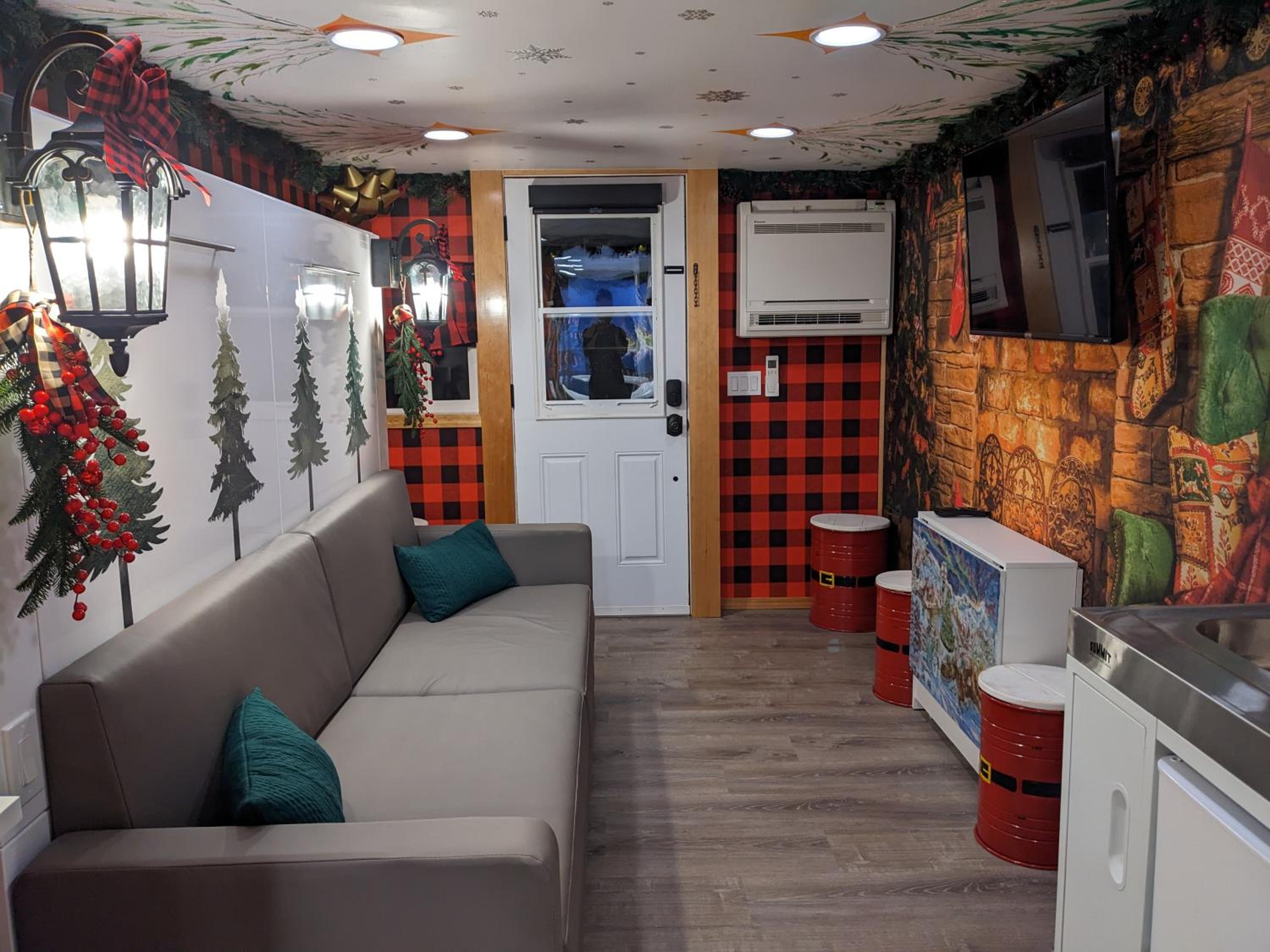 "Olympic Mountaineer" - Queen Studio Private Caboose