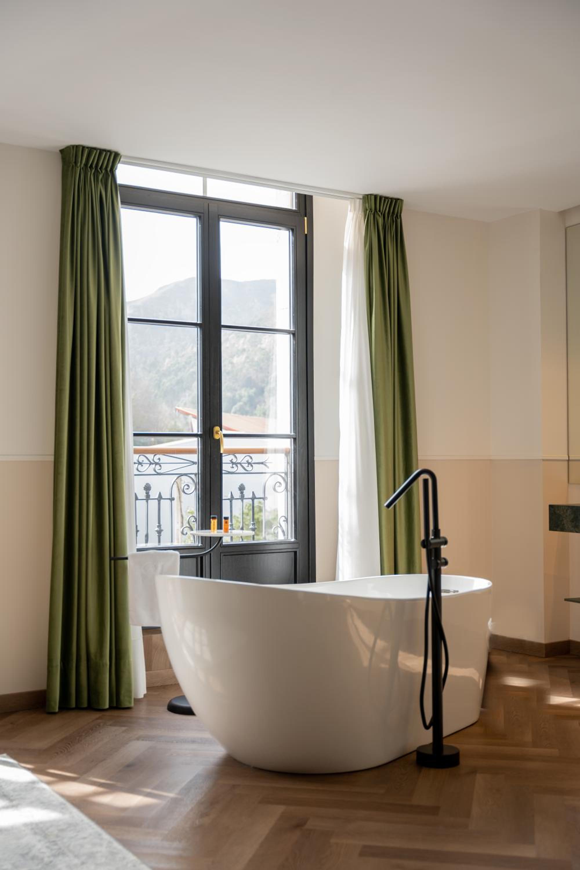 Suite con Balcón