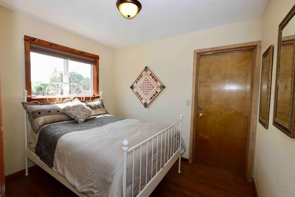 Two-Bedroom House photo 1