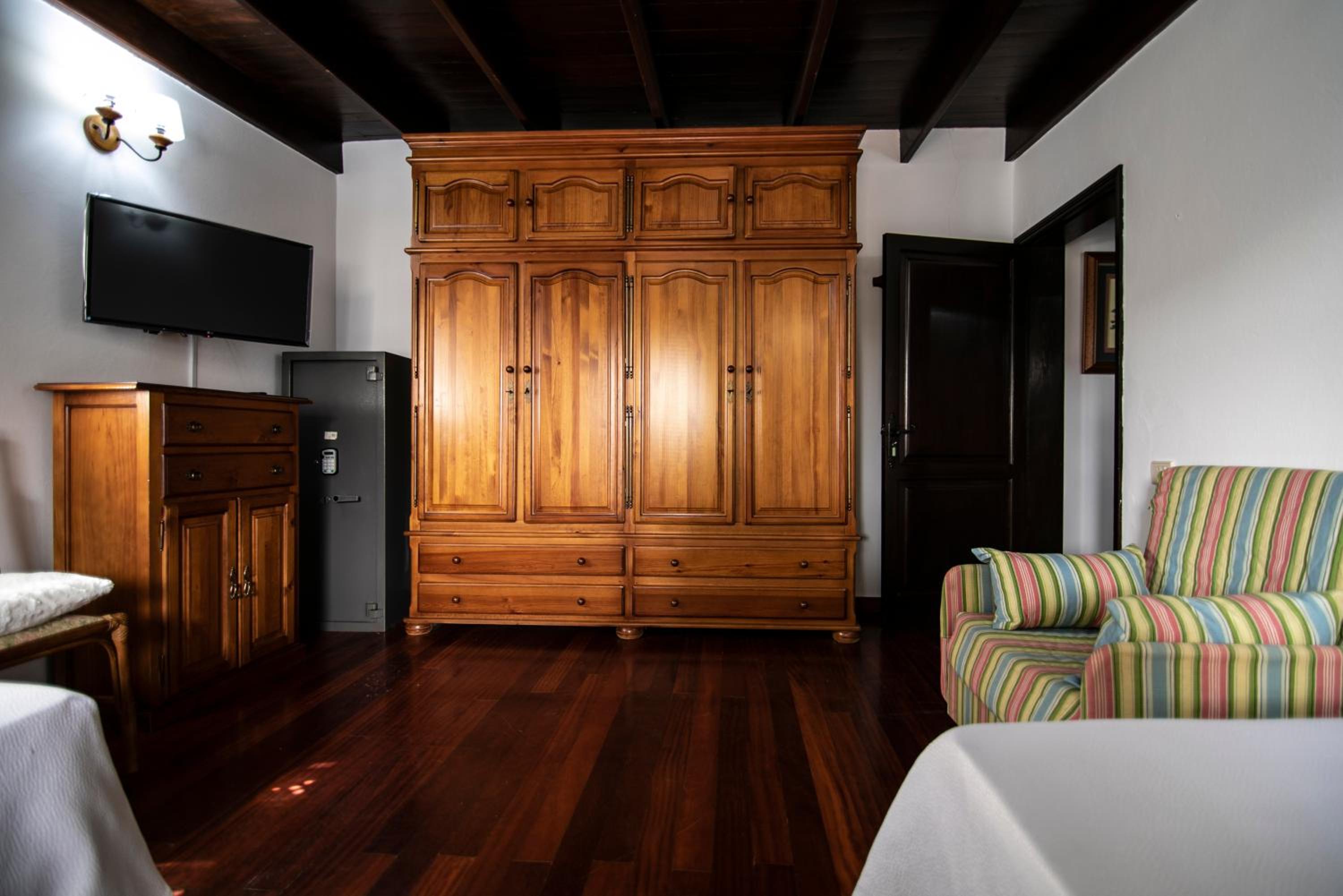 Villa de Tres Habitaciones