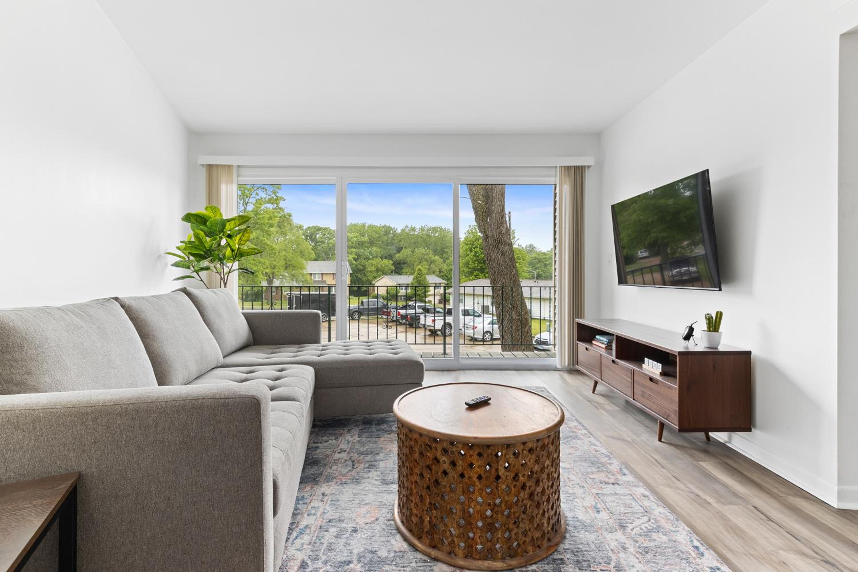 Apartment with Balcony