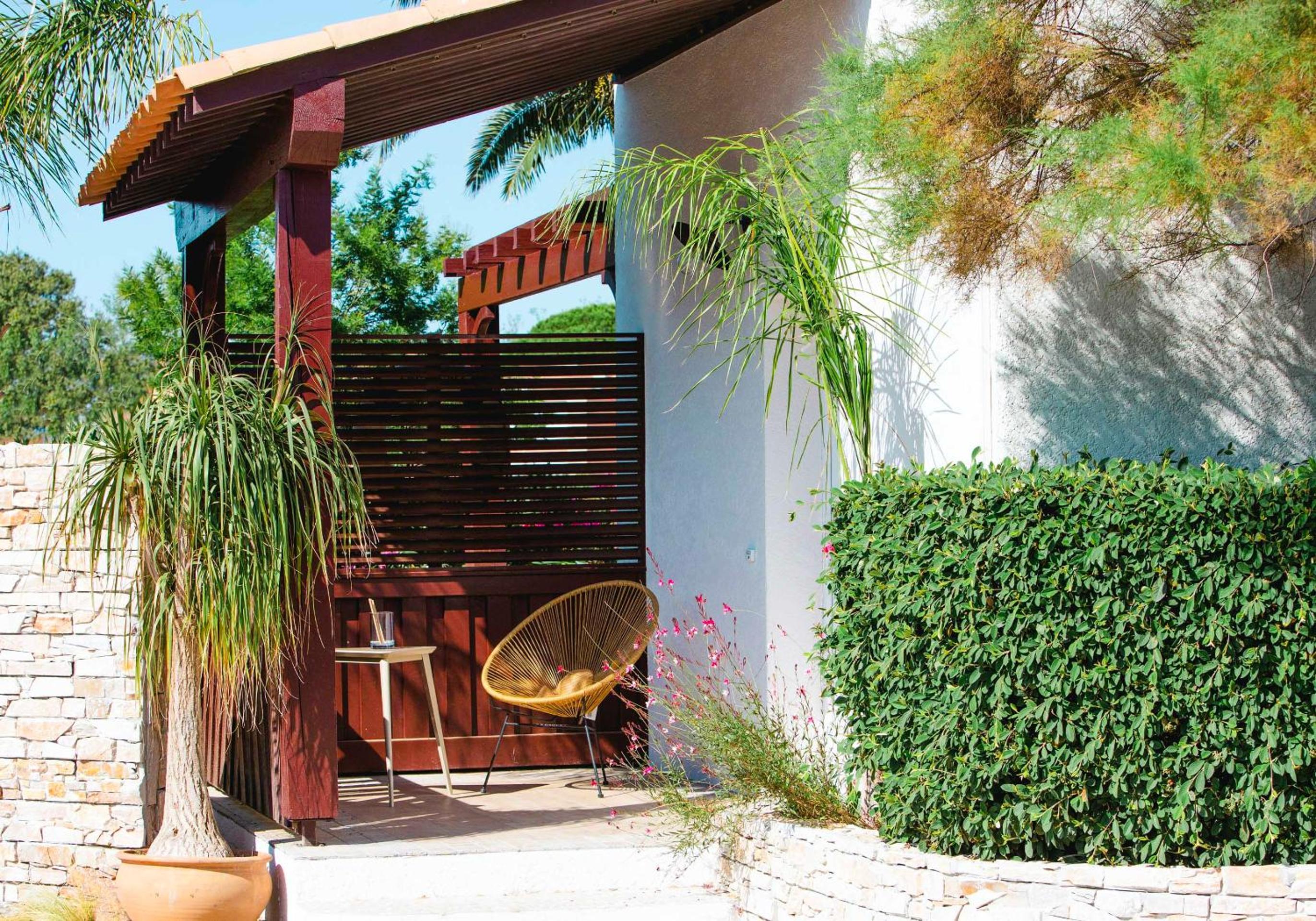 Les jardins de la presqu’île with private jacuzzi and Wellness Access - Photo 10