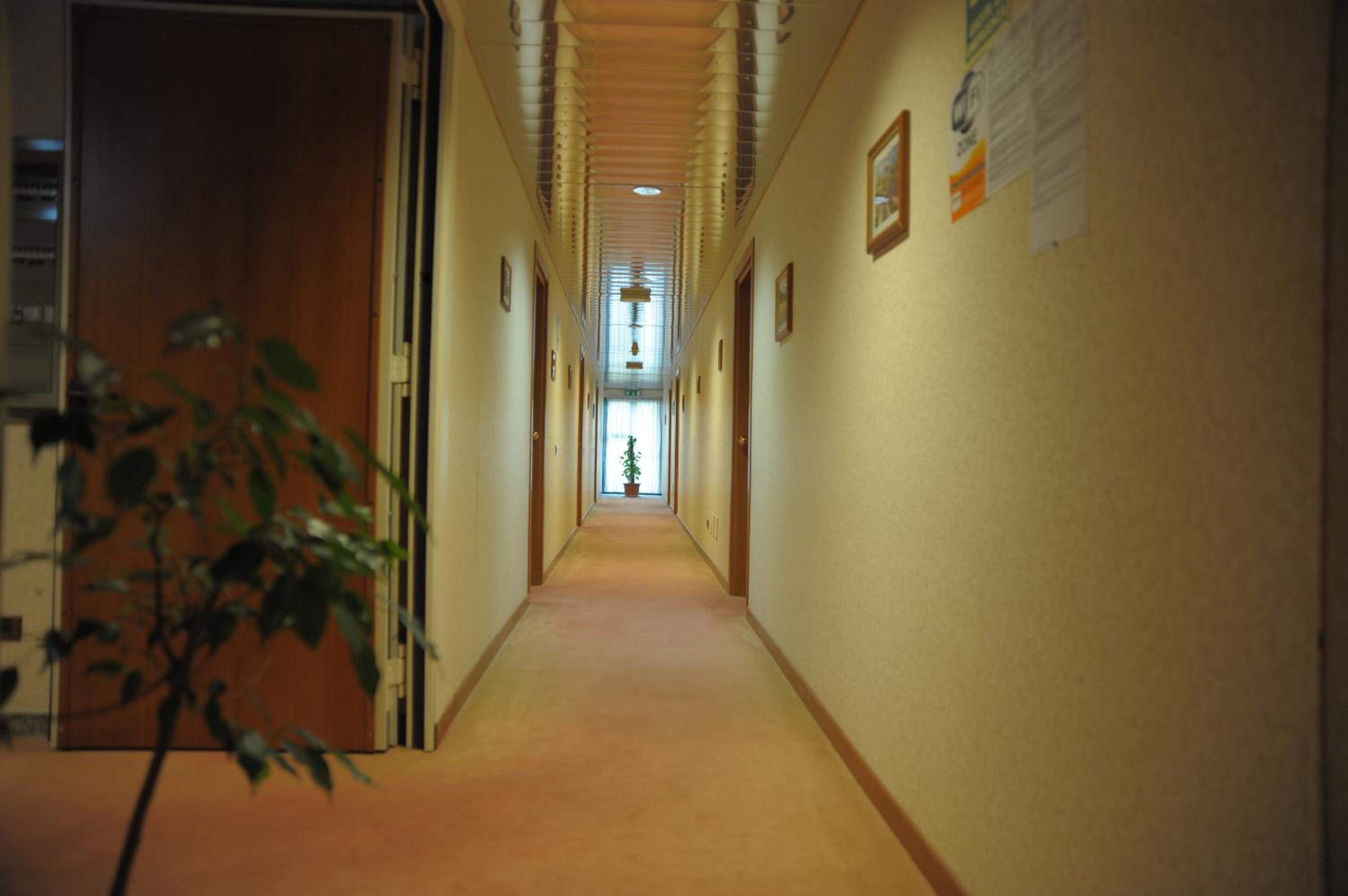 Double Room (1 Adult) - Photo 2