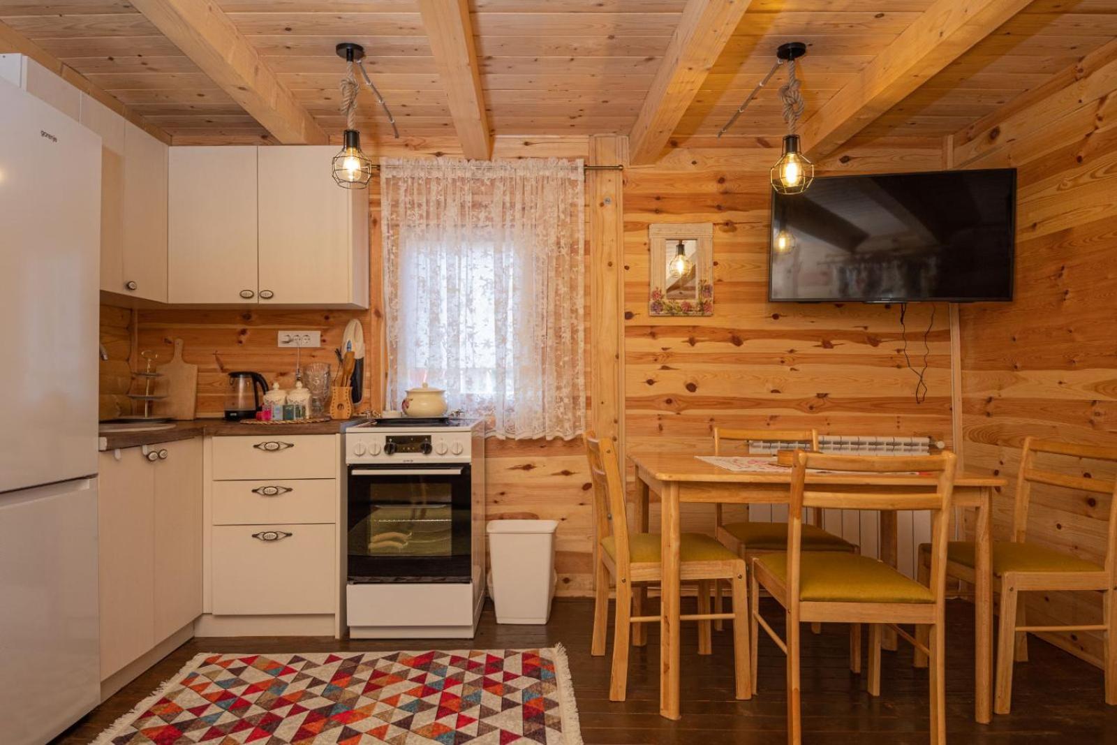 Two-Bedroom House photo 3