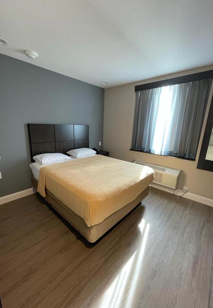 Standard Double Room - Photo 1