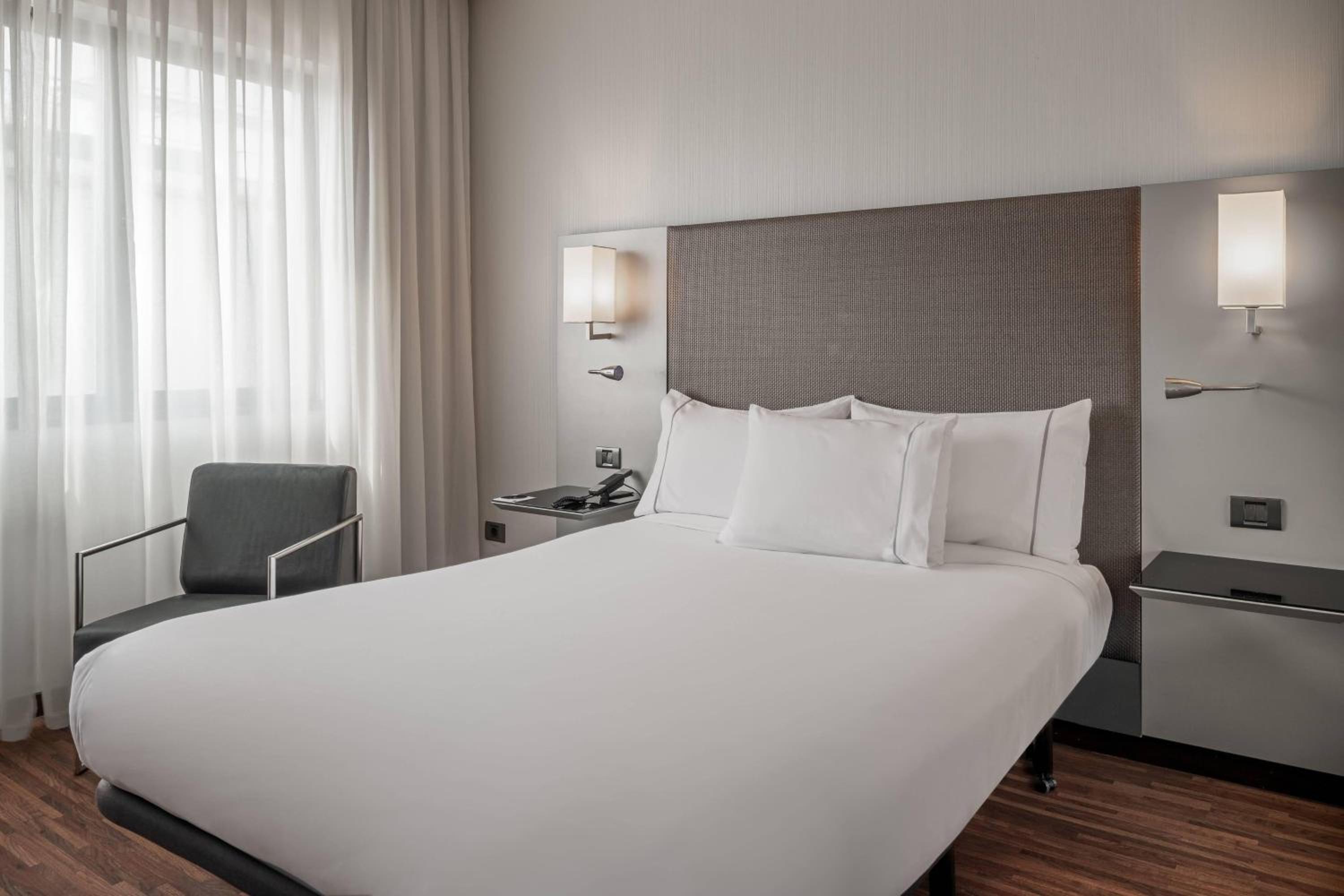 Double Room - Photo 1
