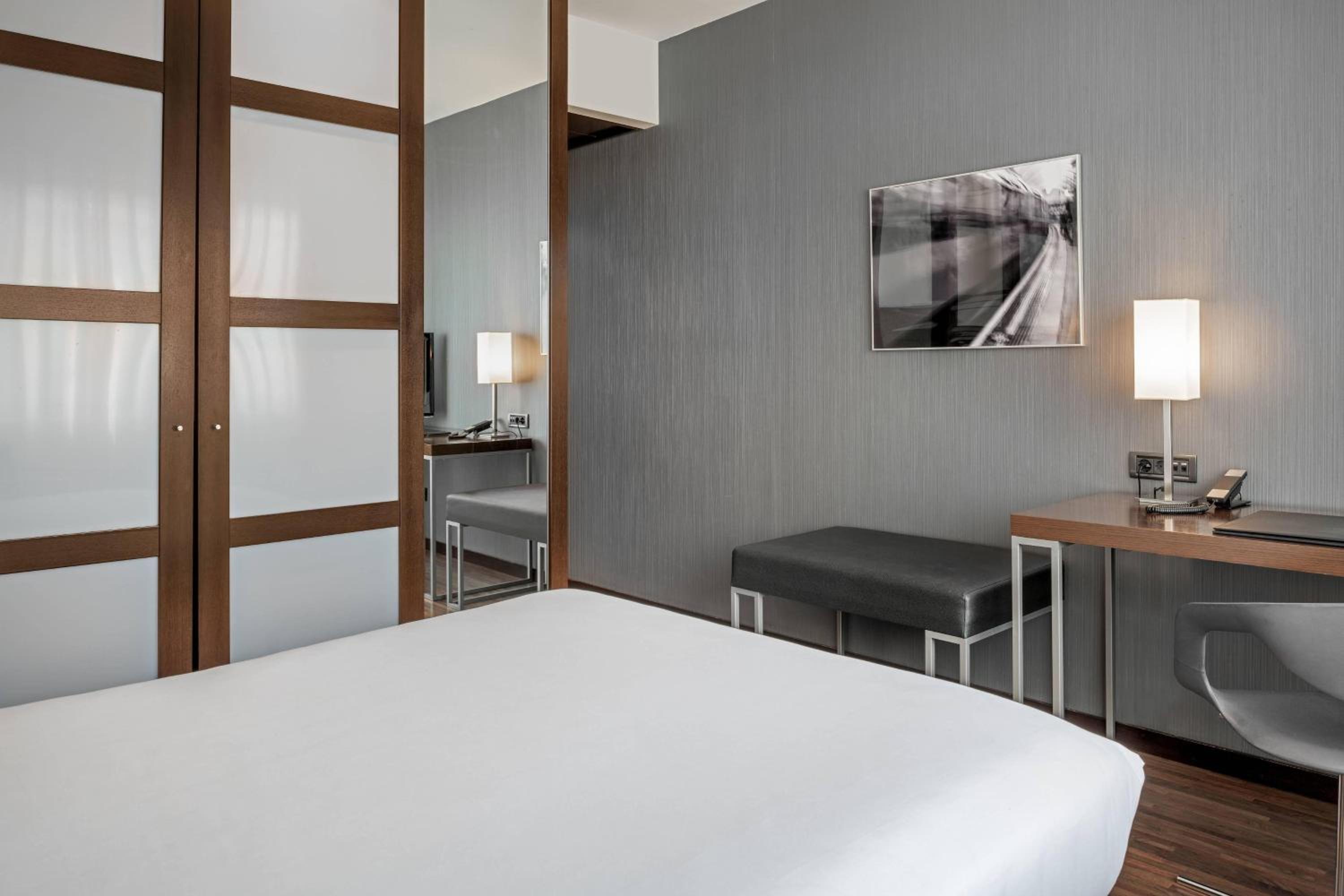 Double Room - Photo 3