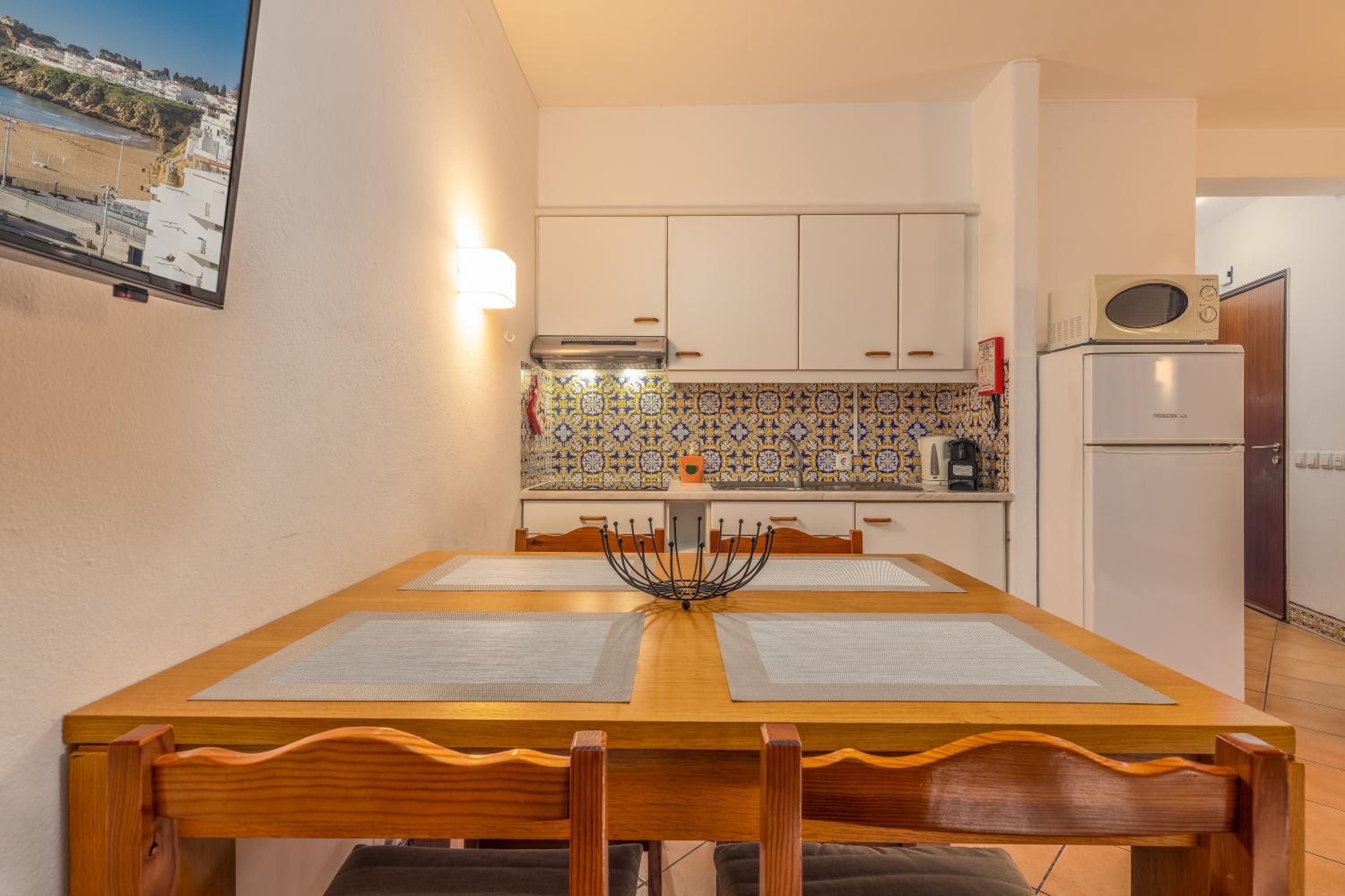 One-Bedroom Apartment with Terrace photo 2