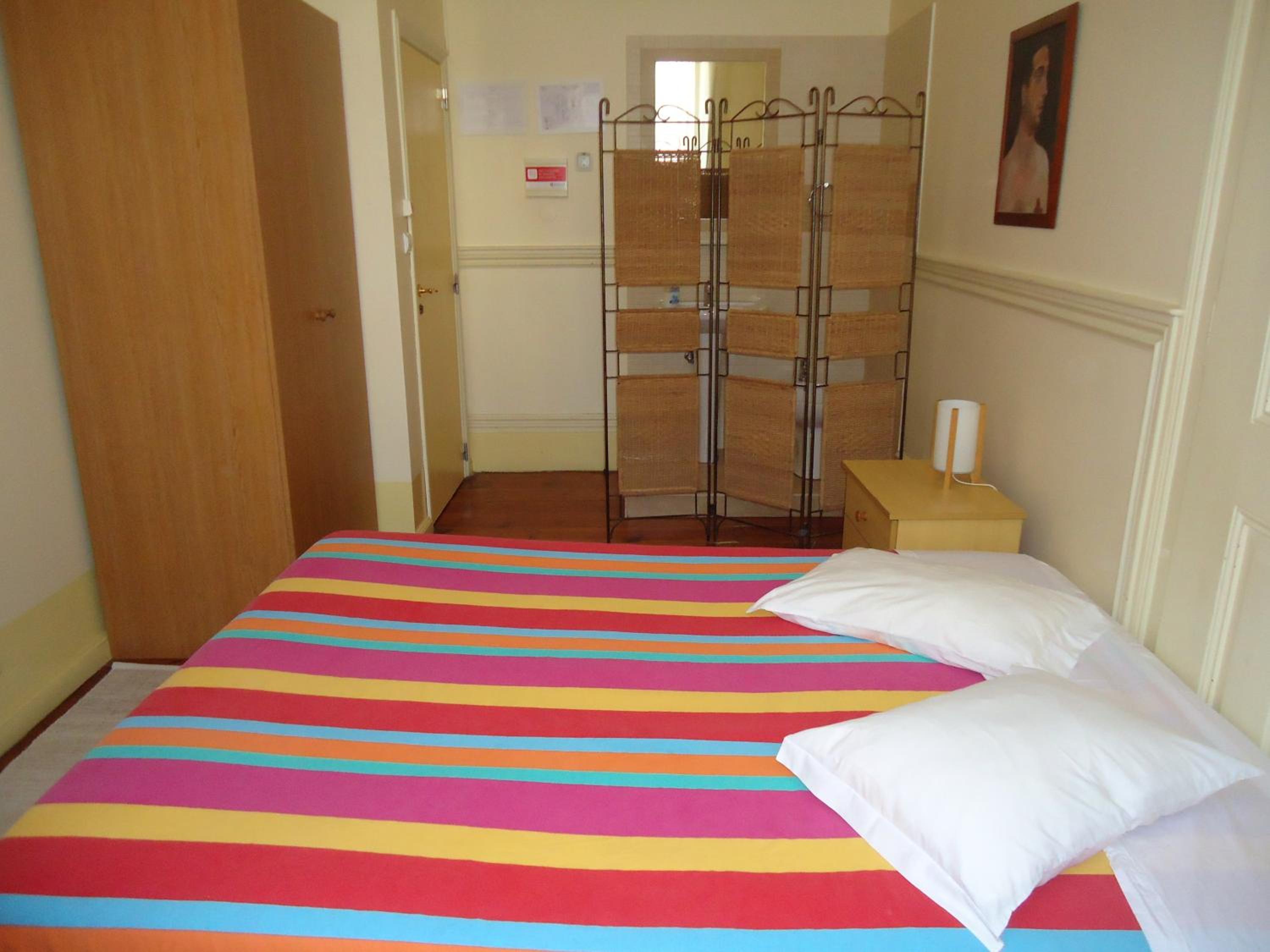 Double or Twin Room with Shared Bathroom photo 1