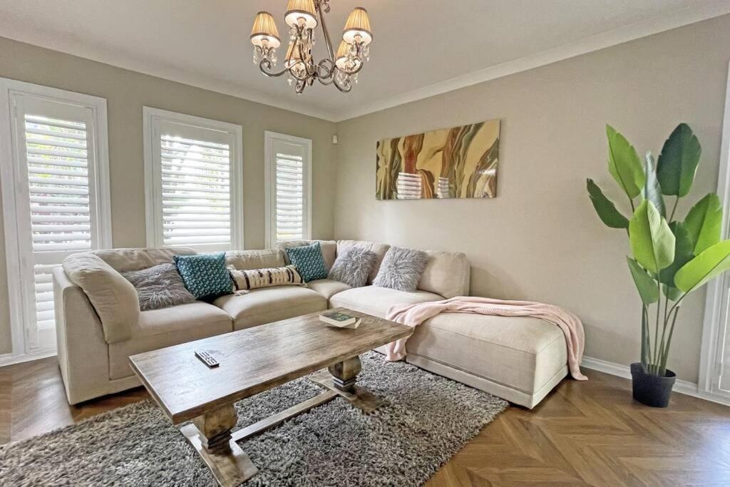 Villa photo 1