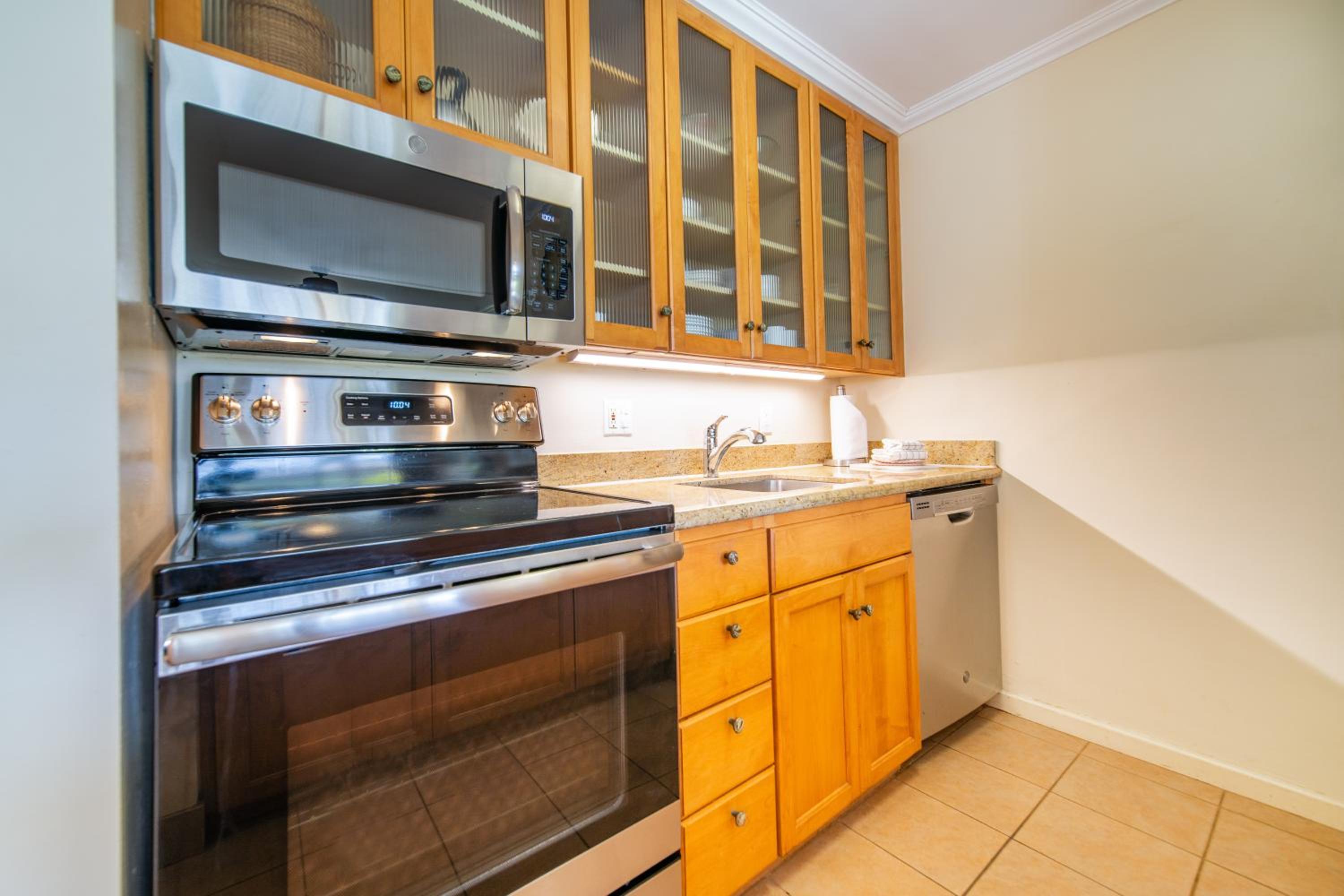 One-Bedroom with Garden View - Photo 13