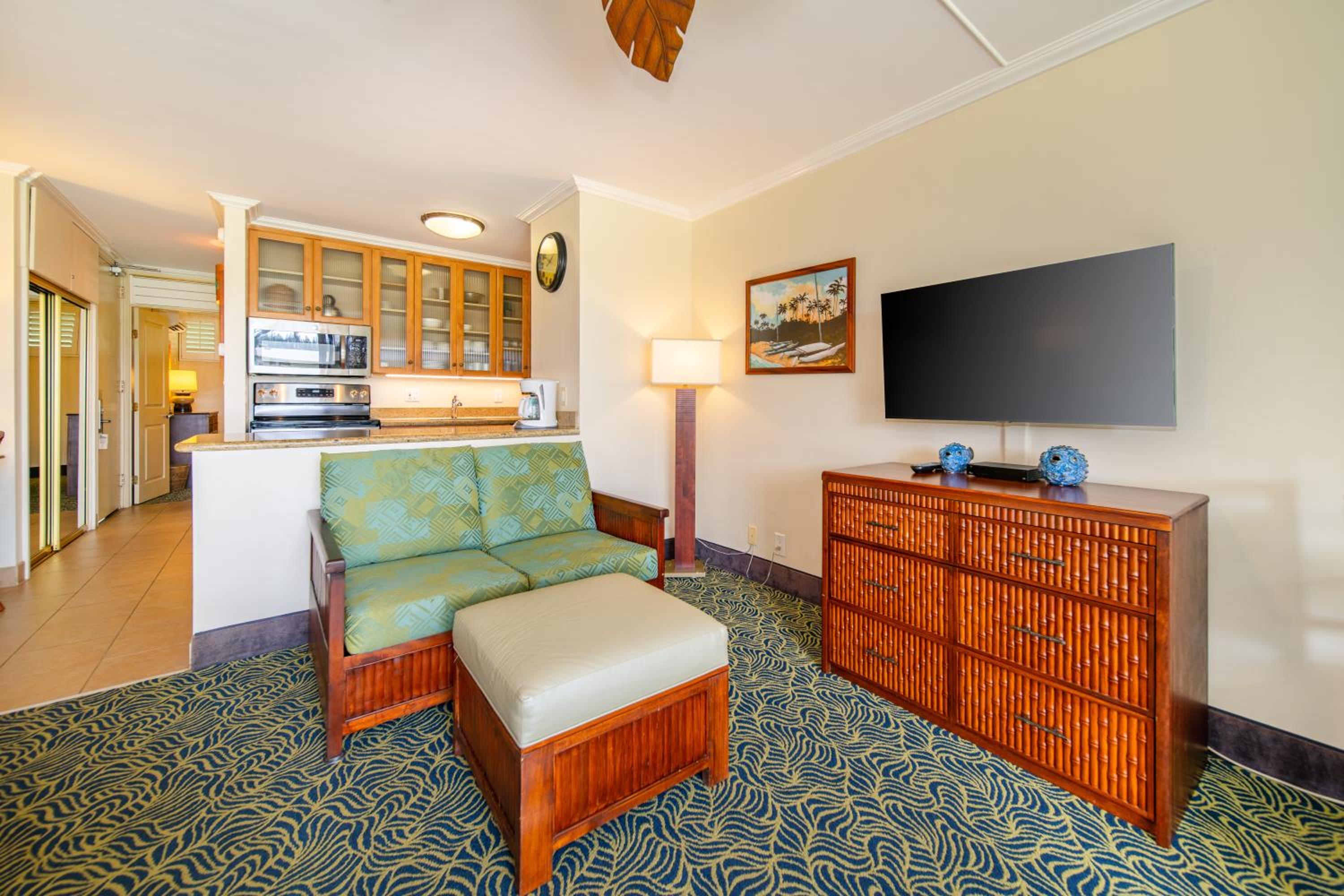 One-Bedroom with Garden View - Photo 8