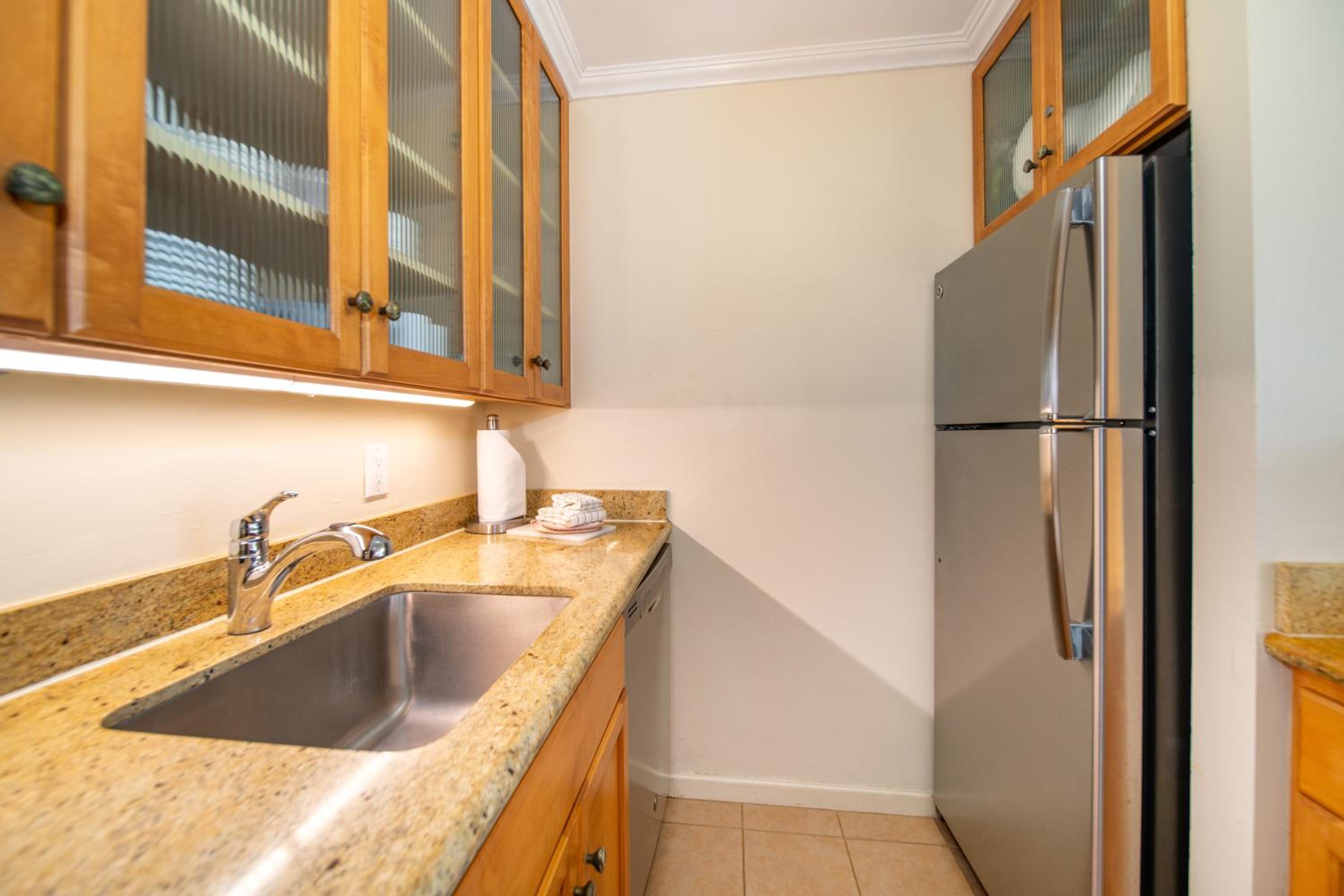 One-Bedroom with Garden View - Photo 5