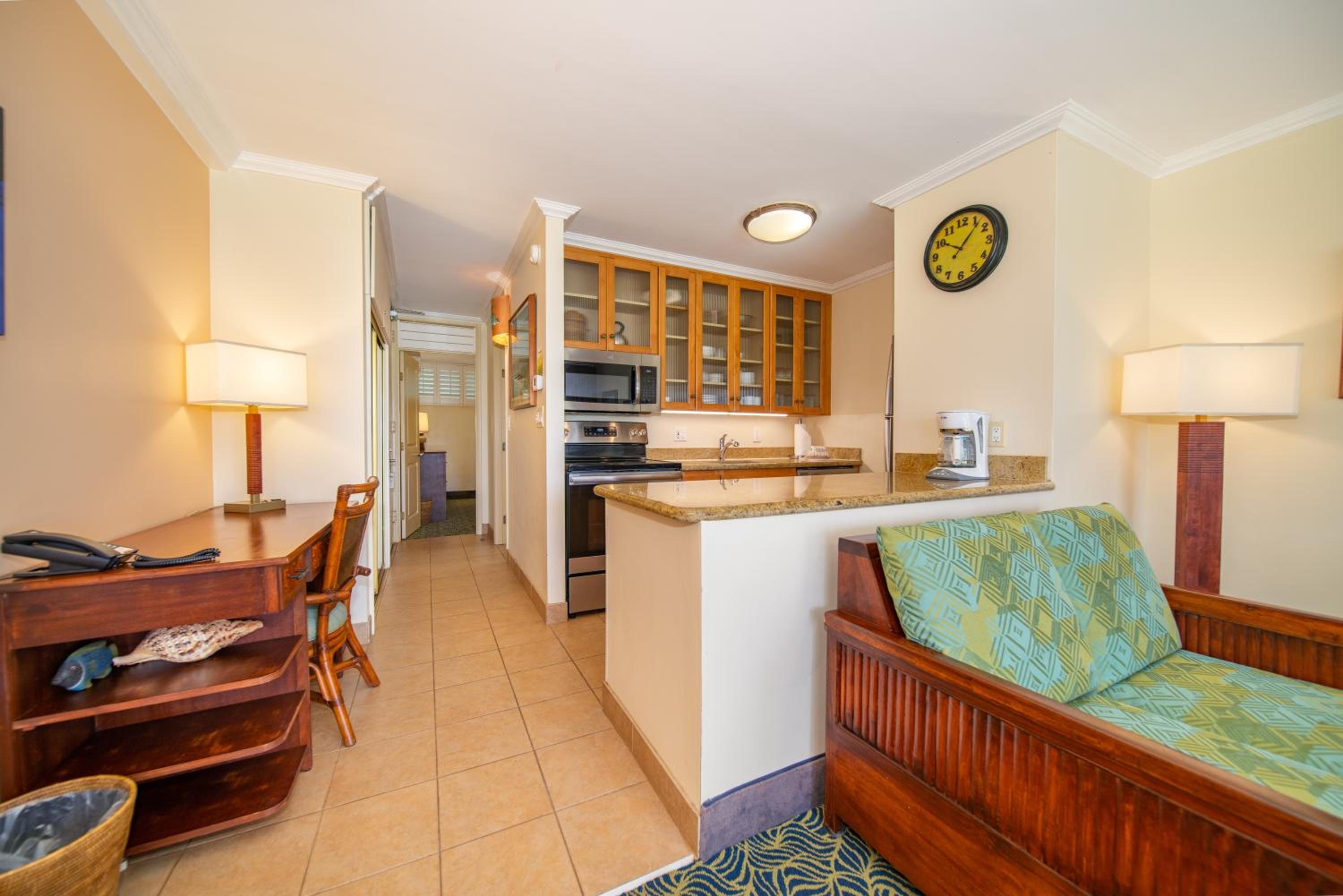 One-Bedroom with Garden View - Photo 4