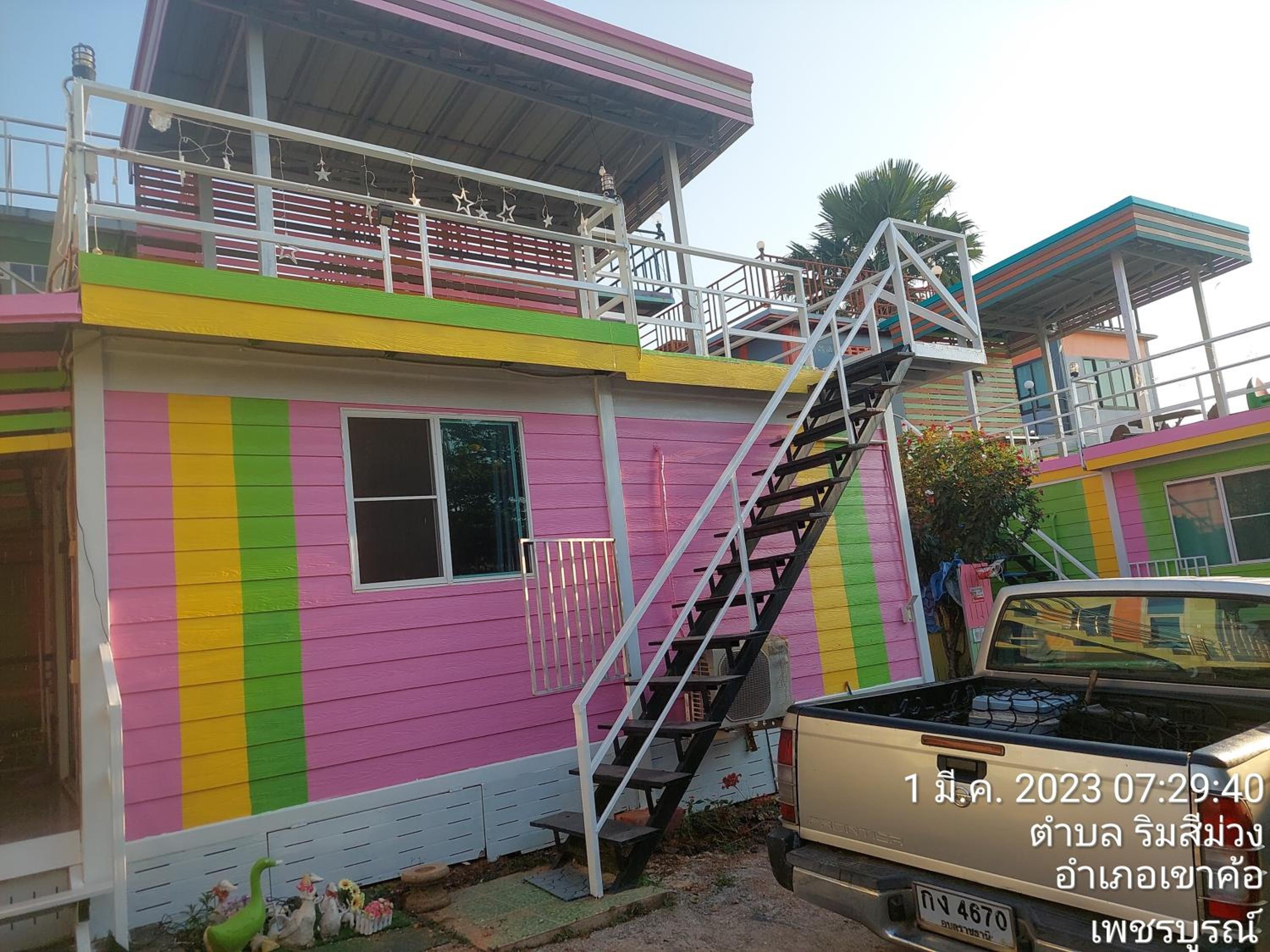 Deluxe Bungalow - Photo 9