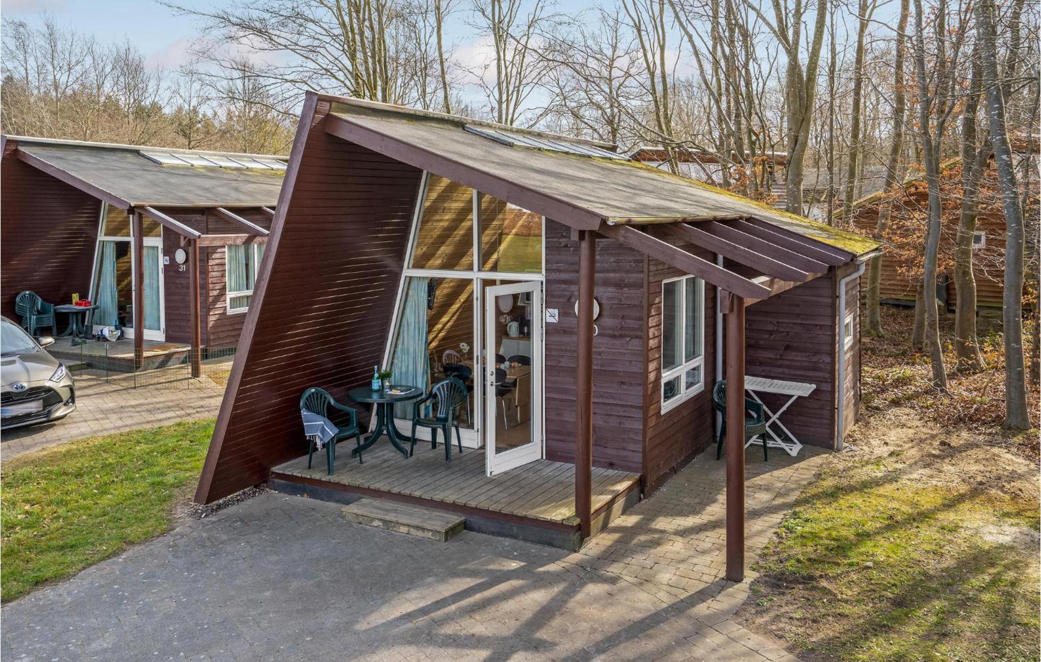 Two-Bedroom Holiday Home photo 2
