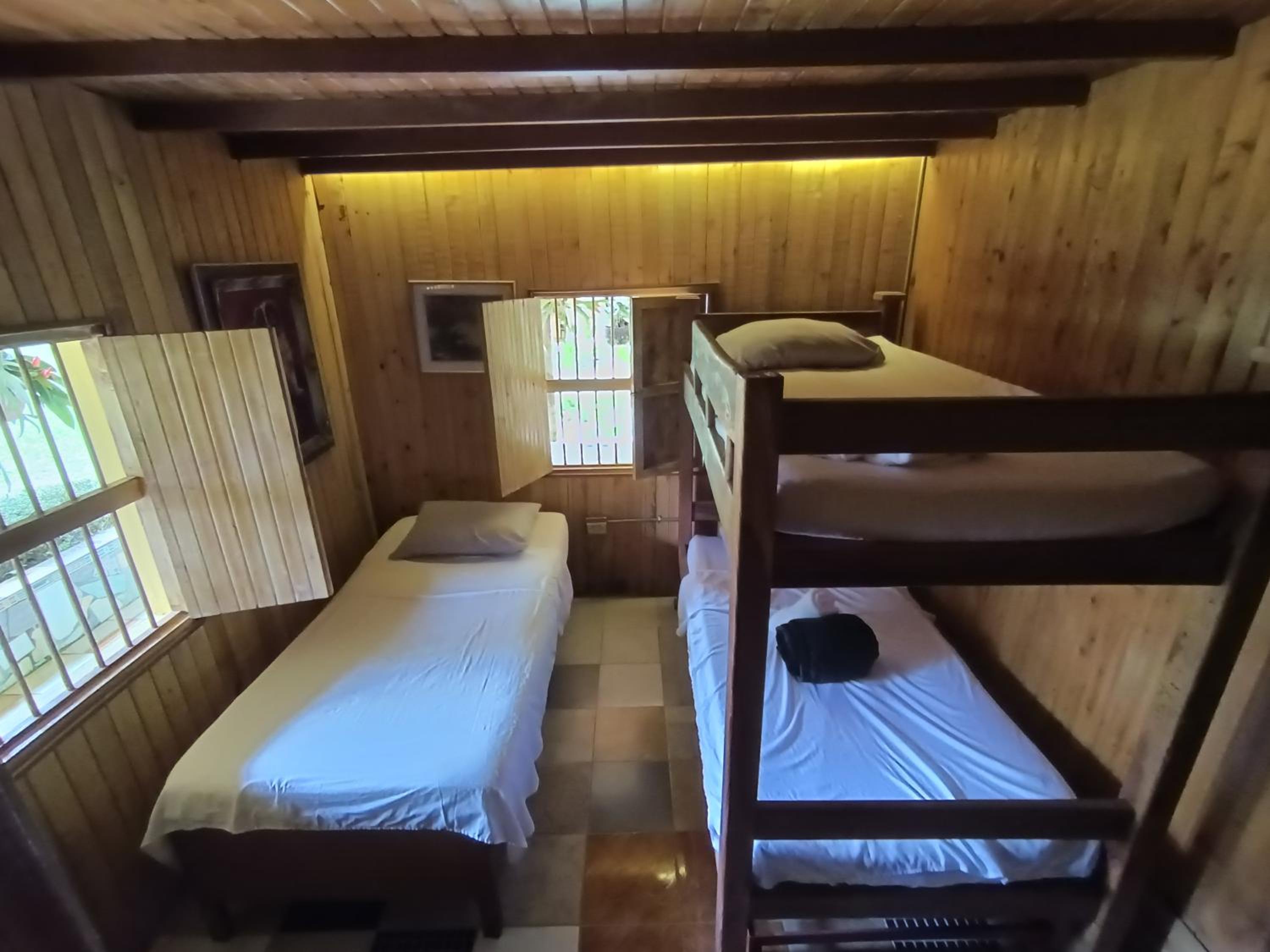 Deluxe Double Room (2 Adults + 1 Child) photo 2