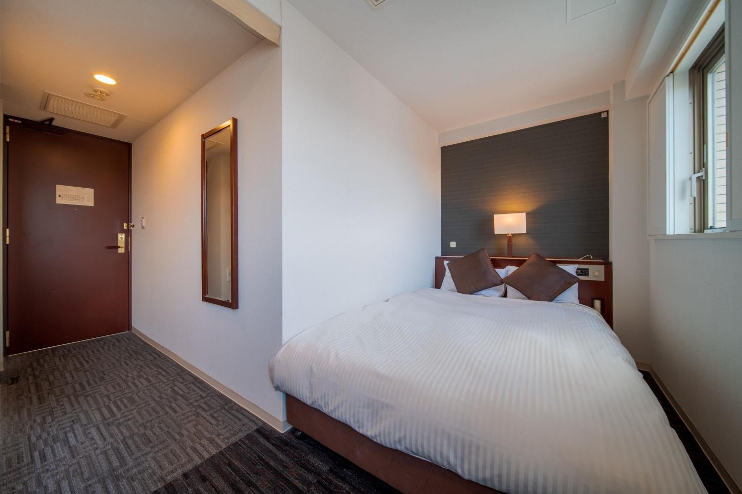 Double Room - Smoking - Photo 2