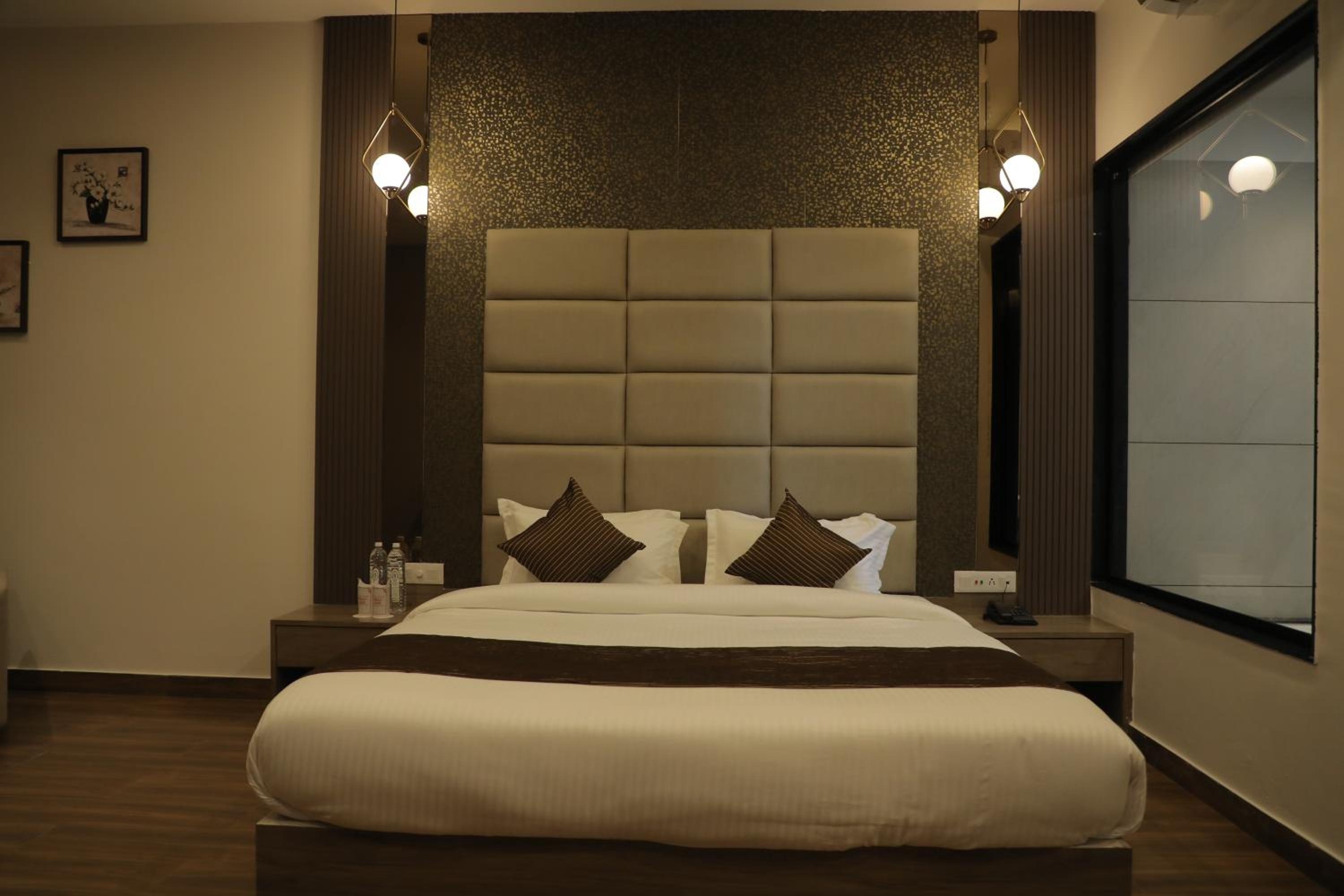 Deluxe Suite photo 3