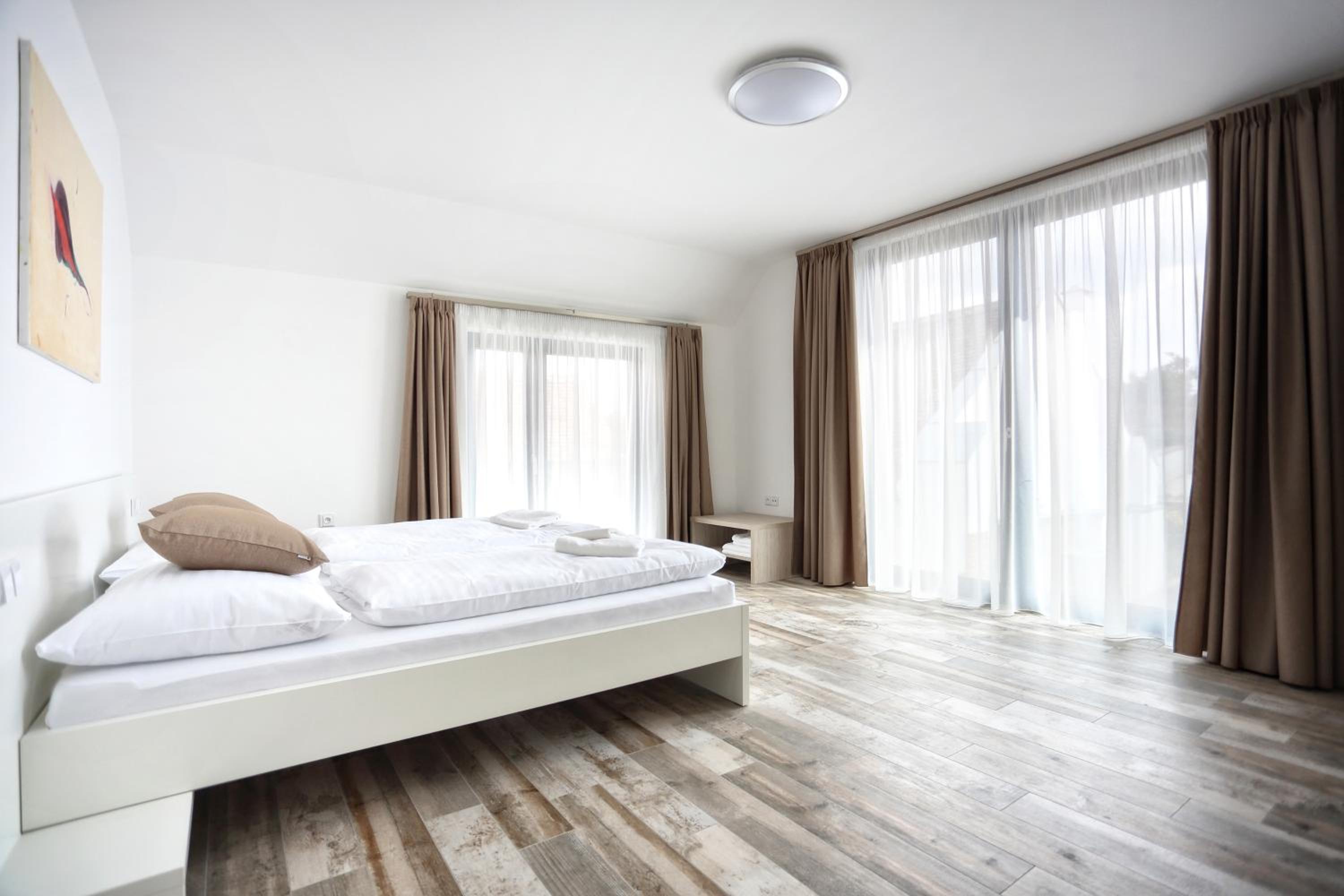 Standard Triple Room photo 2