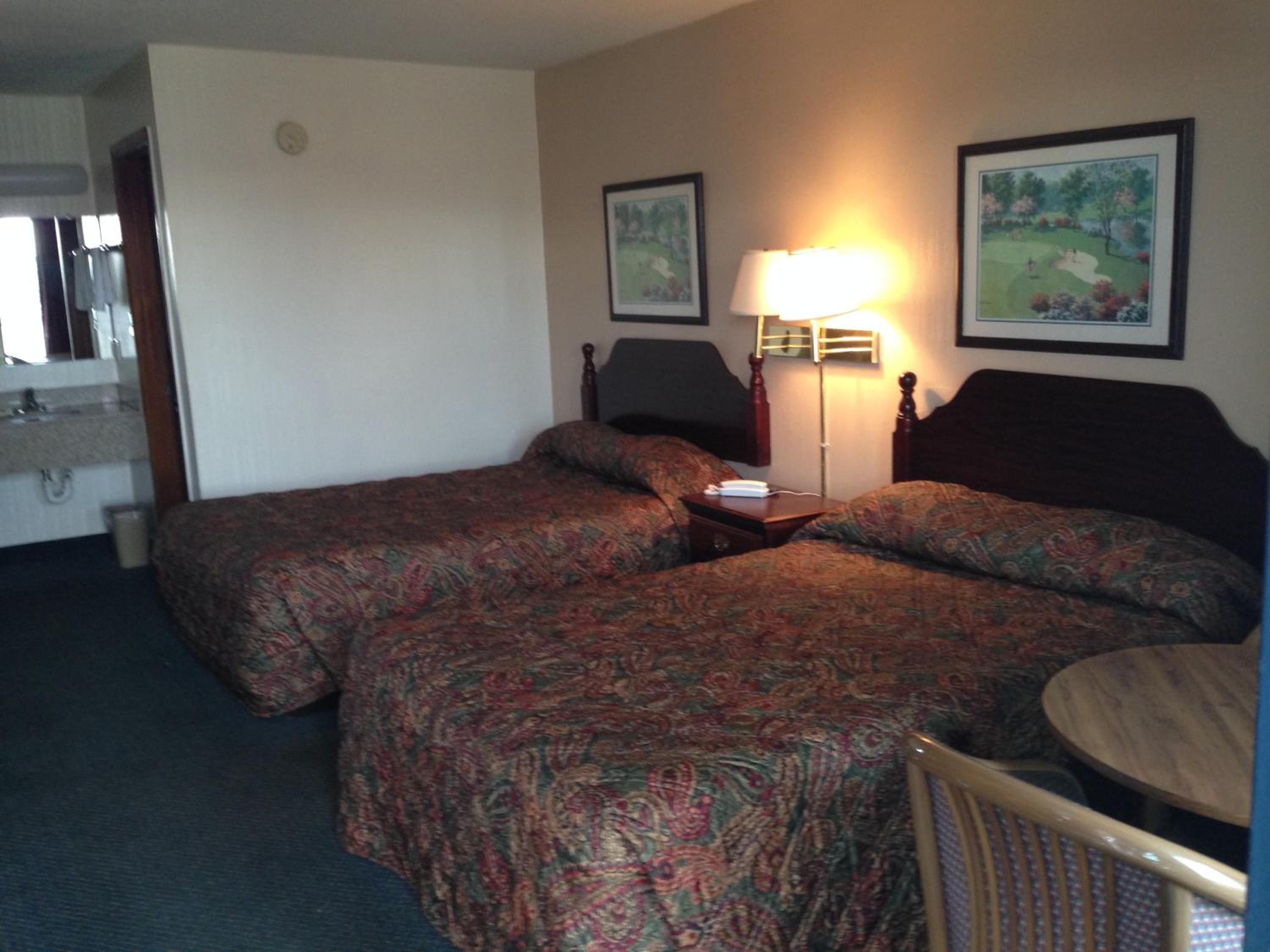  Room With 2 Double Beds photo 2