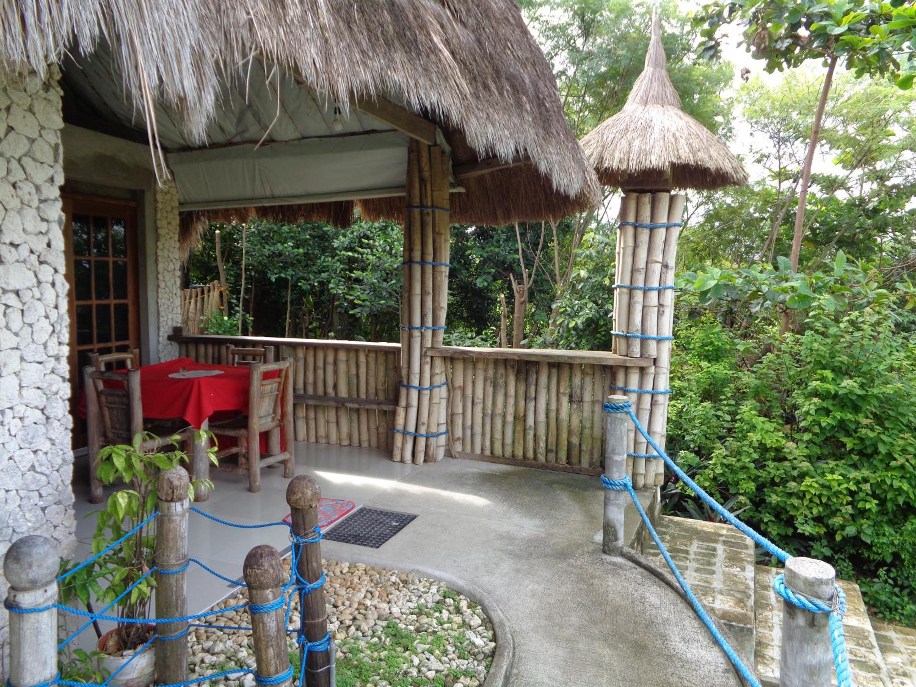 Family Room with Sea View - Photo 11