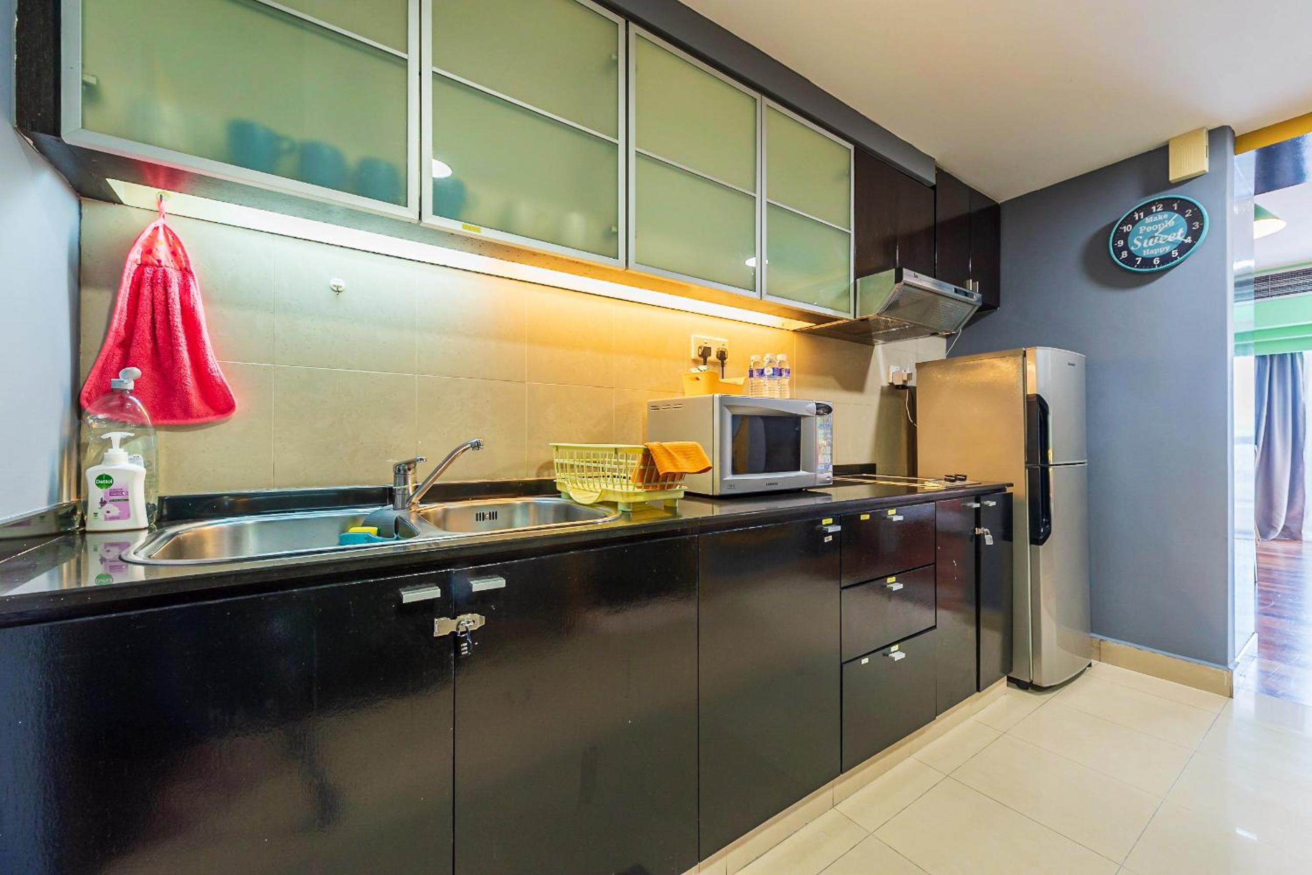 Studio Apartment - Photo 16