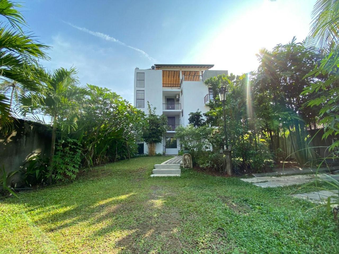 Apartment With Pool View  photo 3